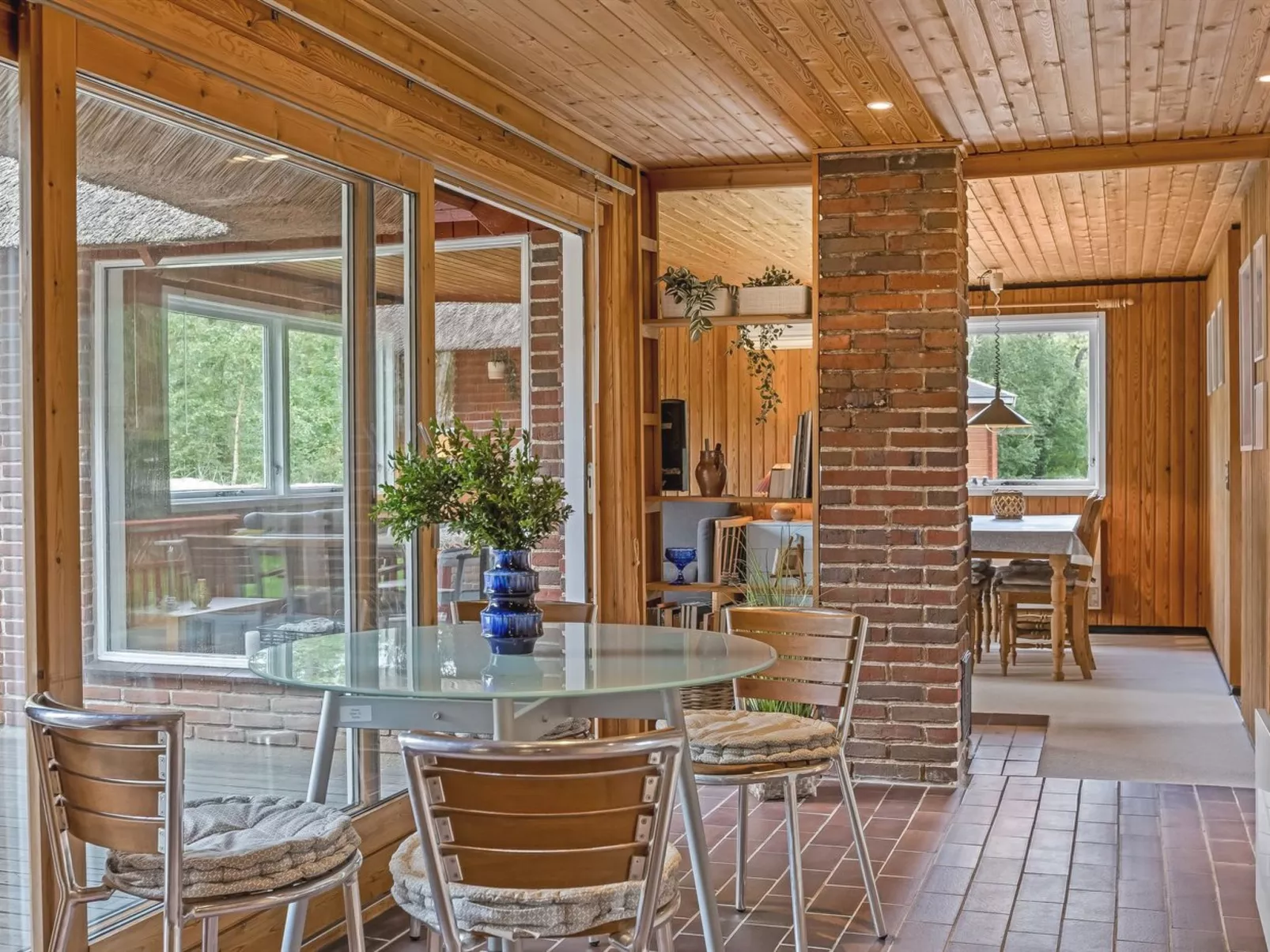 "Menard" - 1.2km from the sea-Binnen