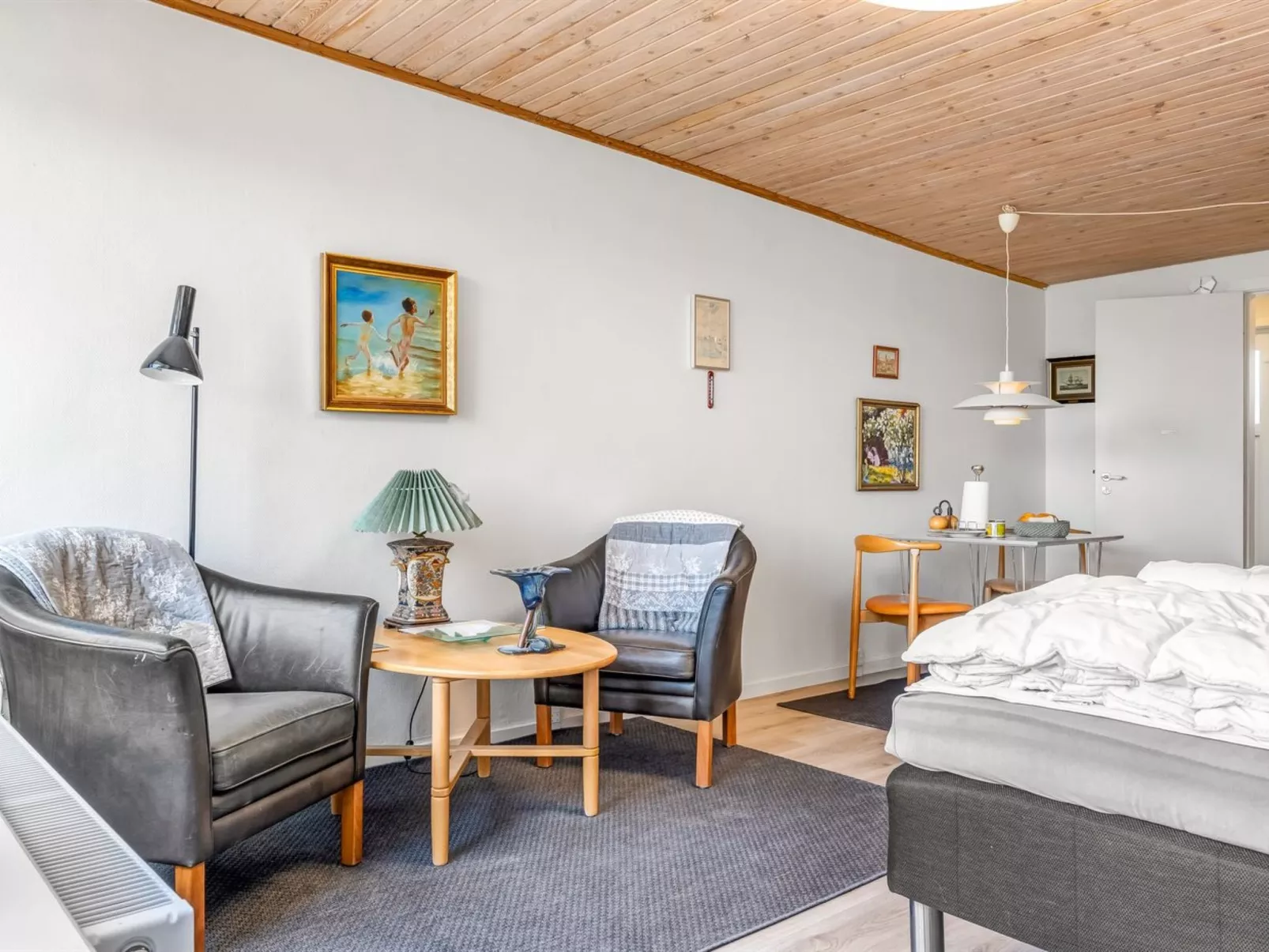 "Didrik" - 2km from the sea