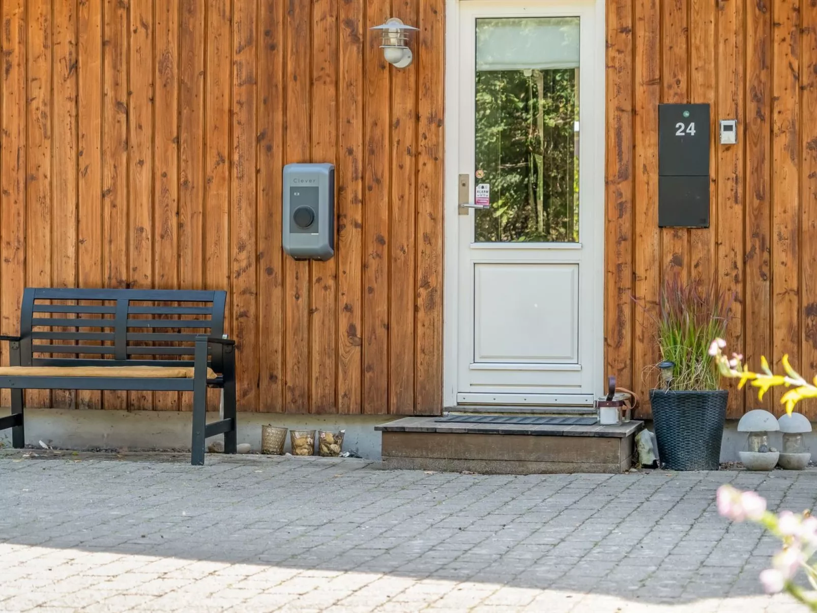 "Swarthofthi" - 340m to the fjord