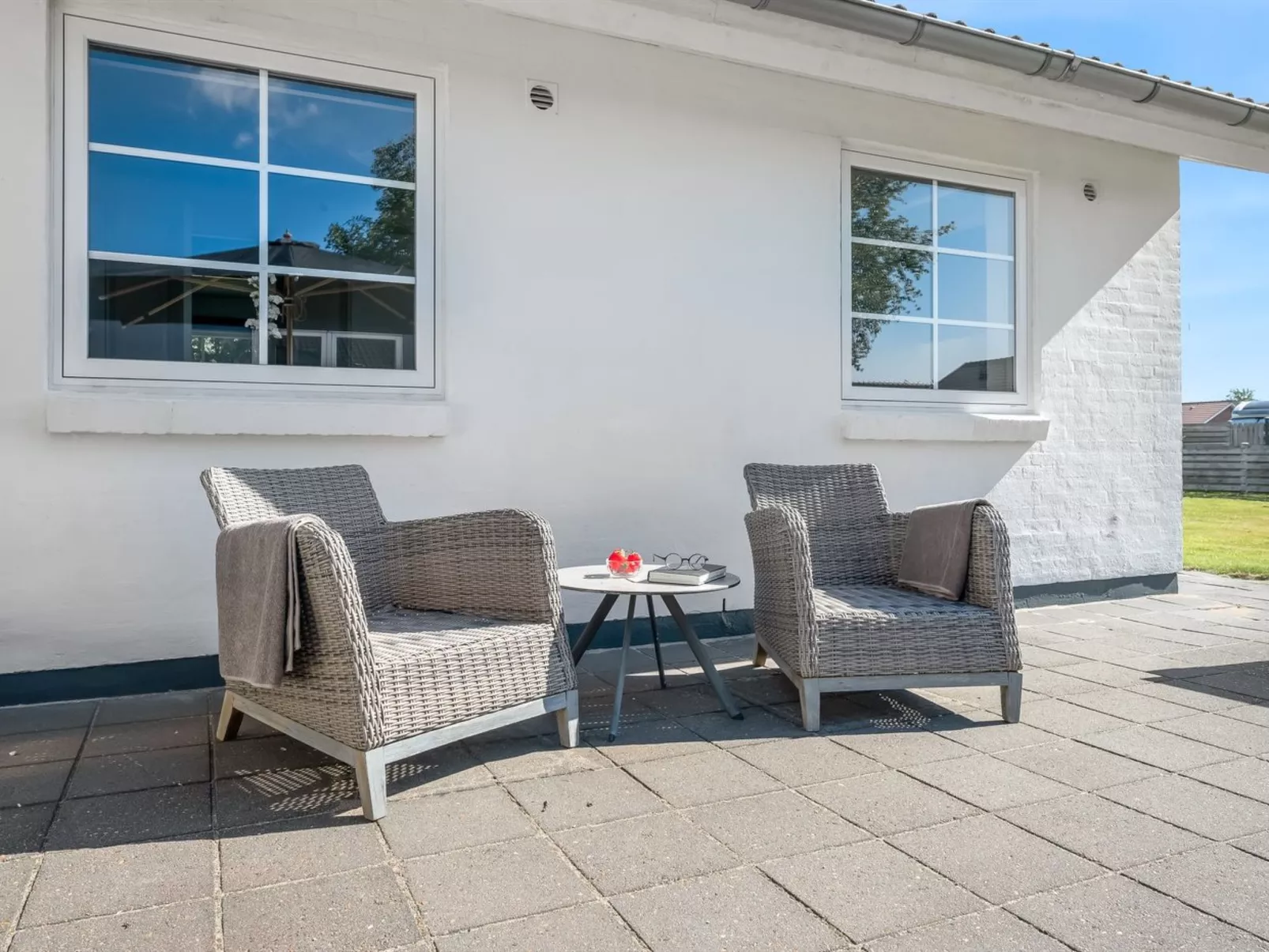 "Guthbrand" - 1.3km from the sea-Buiten