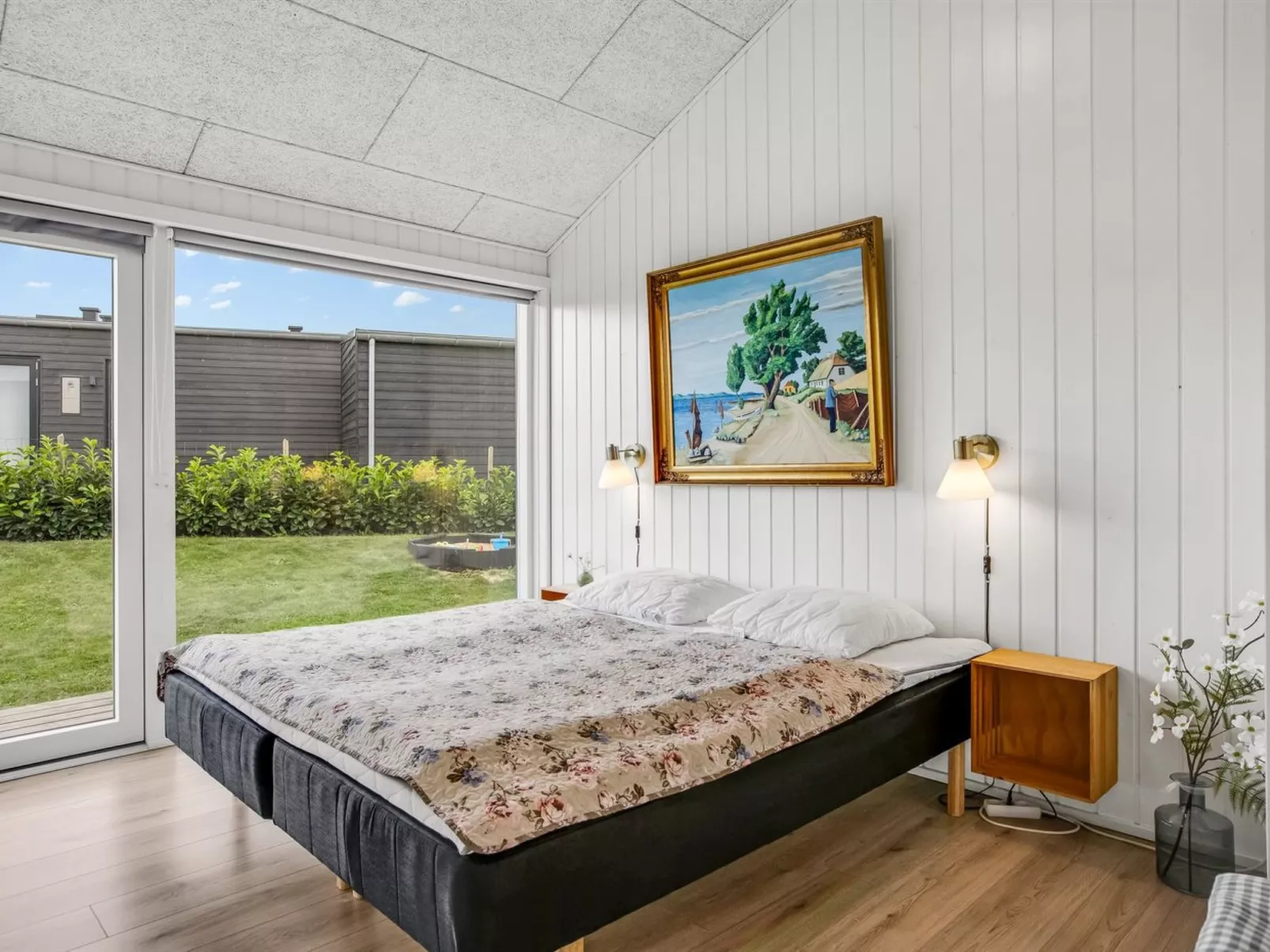 "Sigrun" - 300m from the sea