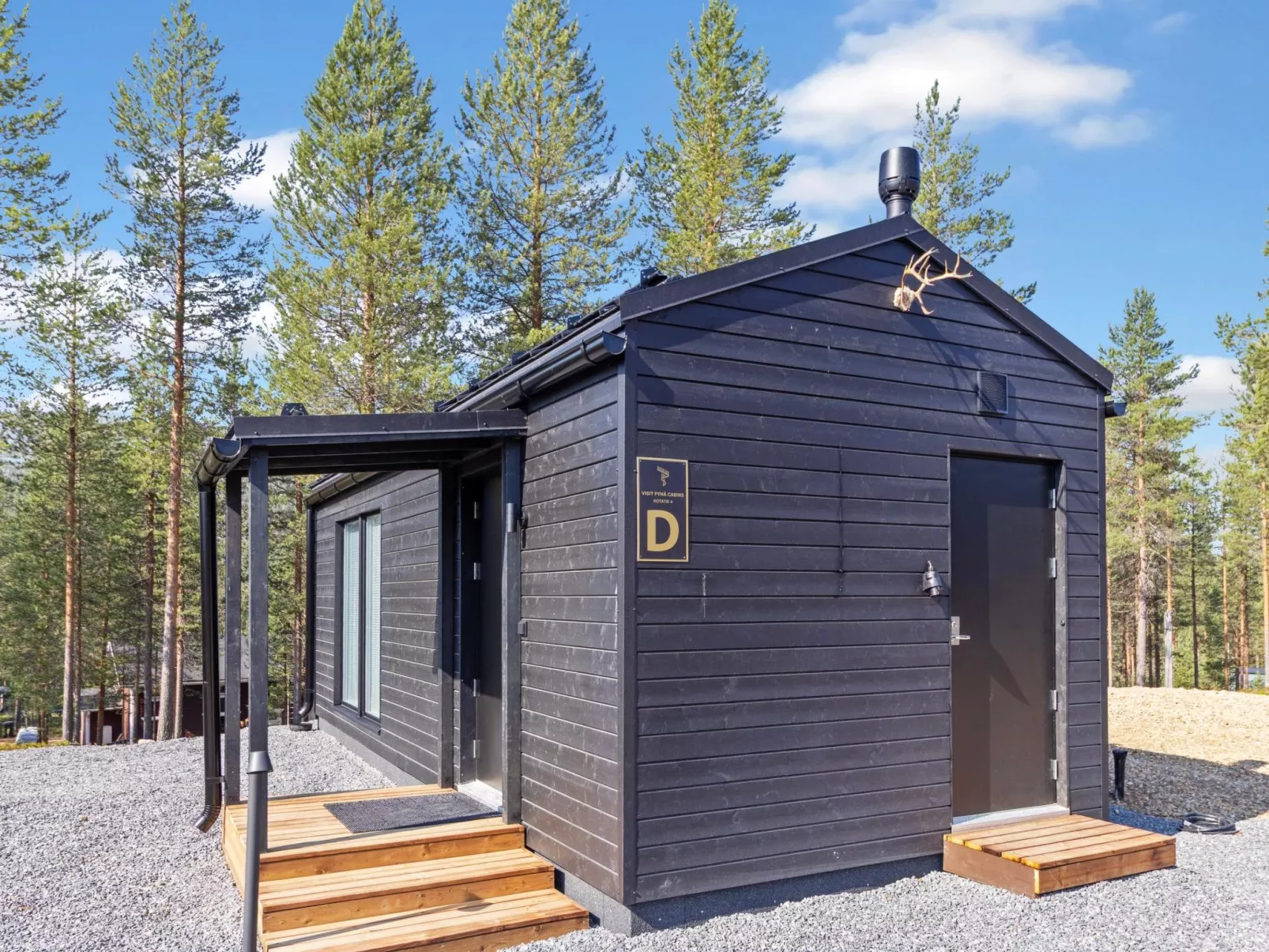 Visit pyhä cabins d