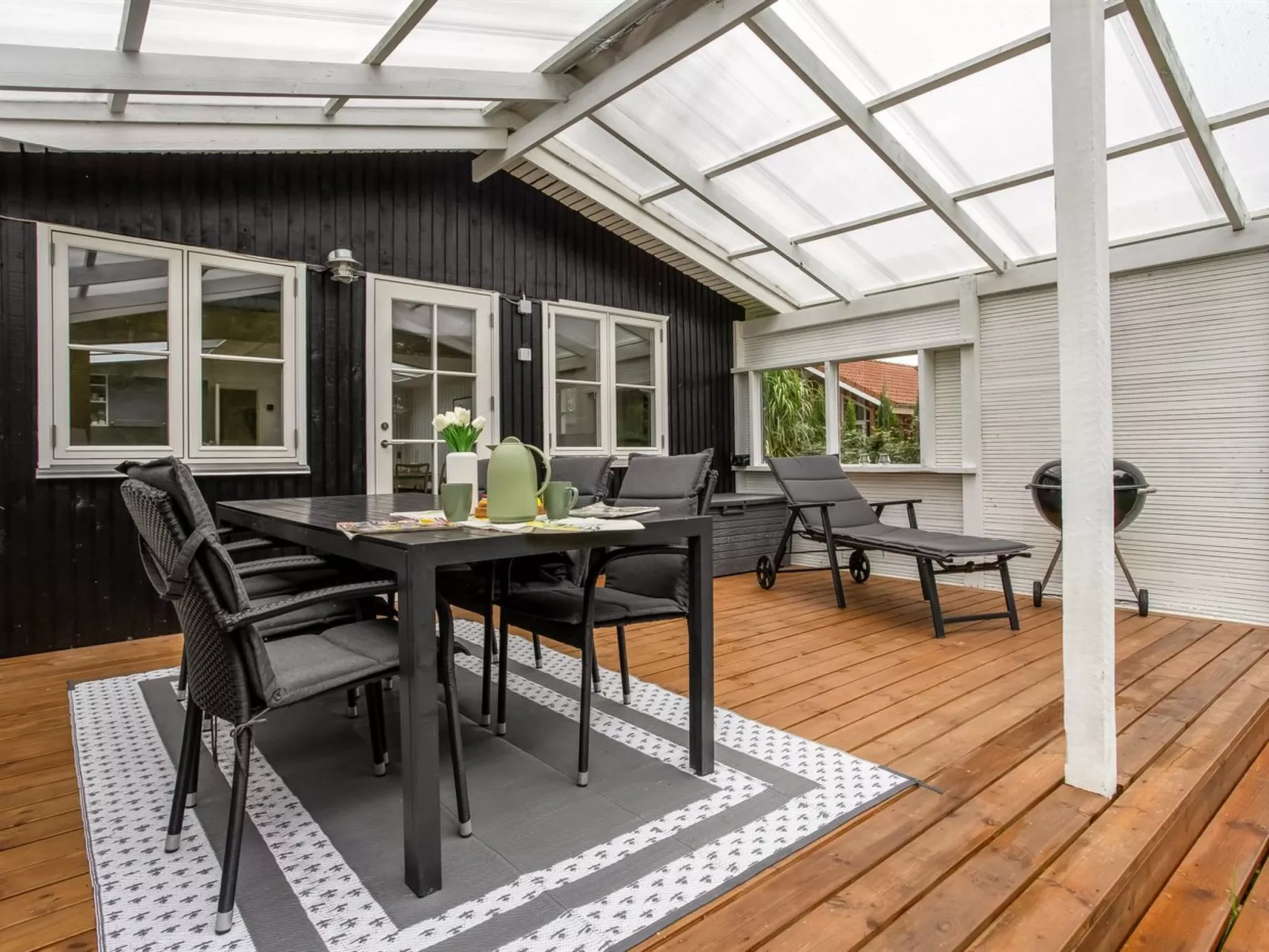 "Fernandine" - 400m from the sea