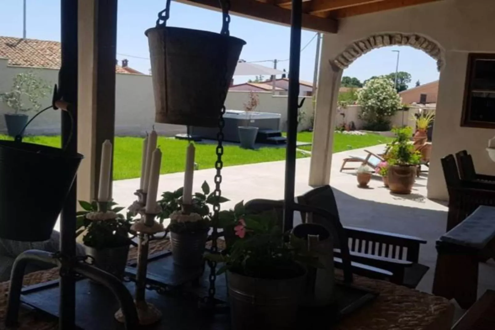 Superior one bedroom apartment ( First floor)-(A1)