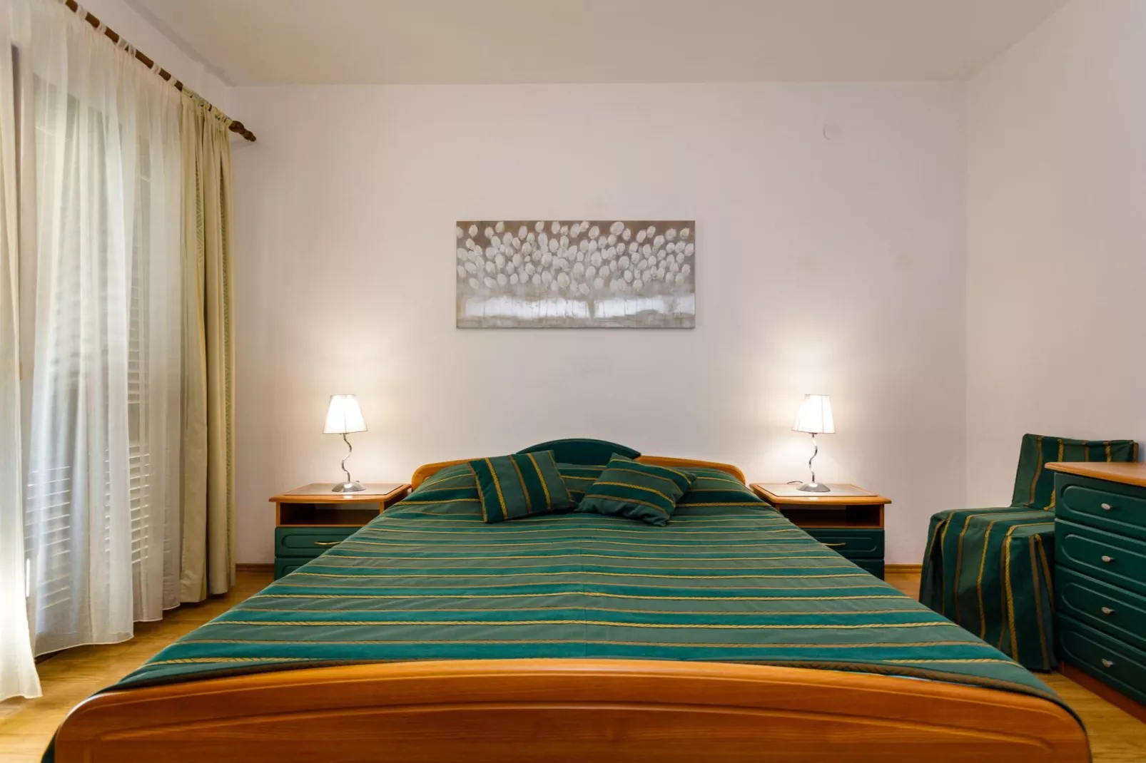 Sunny and Sleek Krk Rooms with Balcony - Classic Double Room with Balcony (owner Zelena)