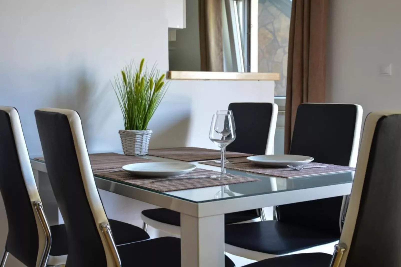 Zevnik Quiet Retreat with Stunning Views and Equestrian Activities - One Bedroom Apartment