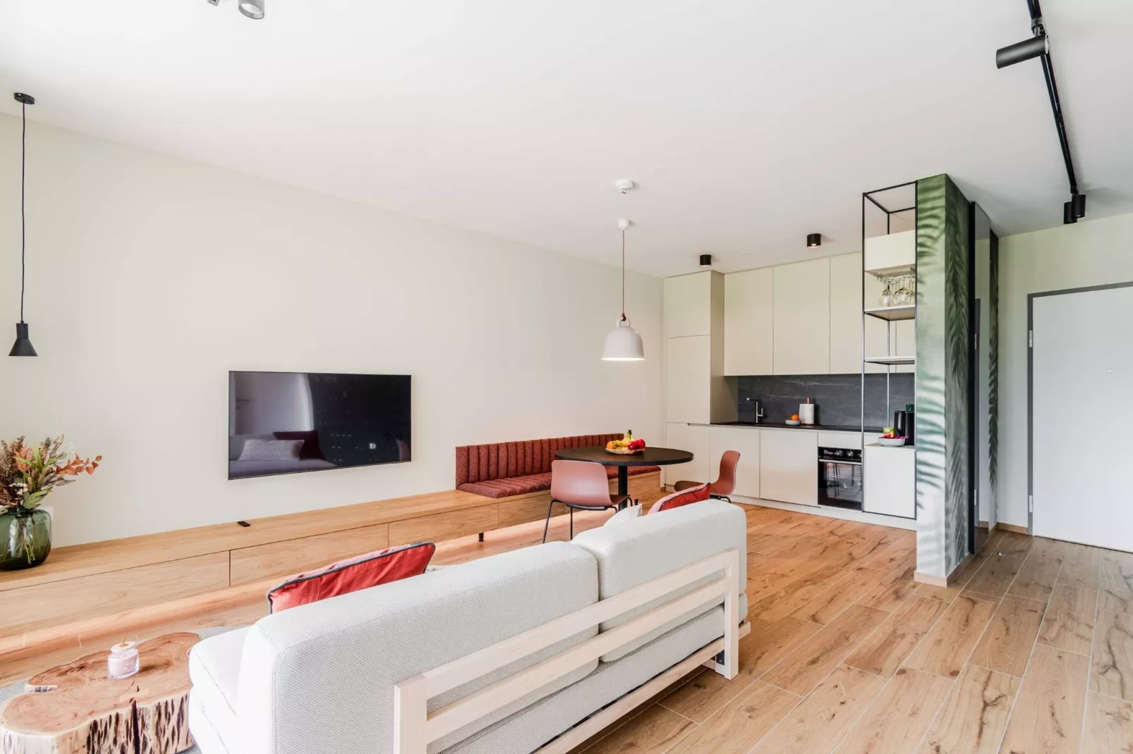 Bovec Chic Apartment with Sauna - One Bedroom Apartment with Balcony