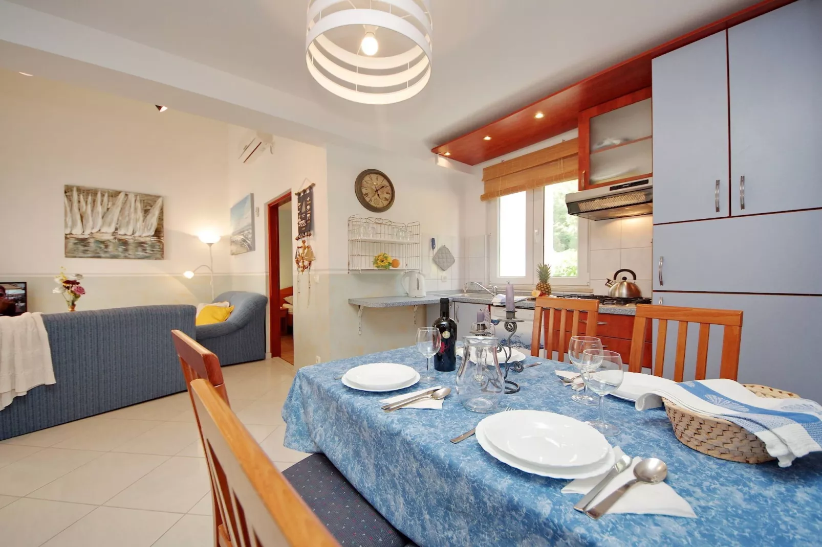 Seafront Apartments Deveron - Duplex Two Bedroom Apartment with Balcony and Sea View (Island)