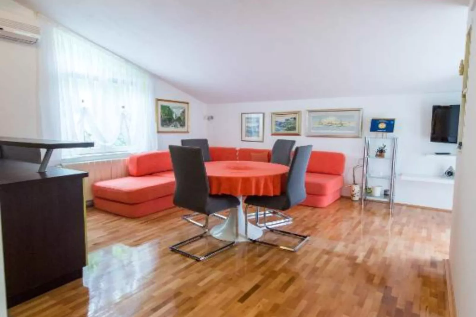 Two-Bedroom Apartment With Lake View