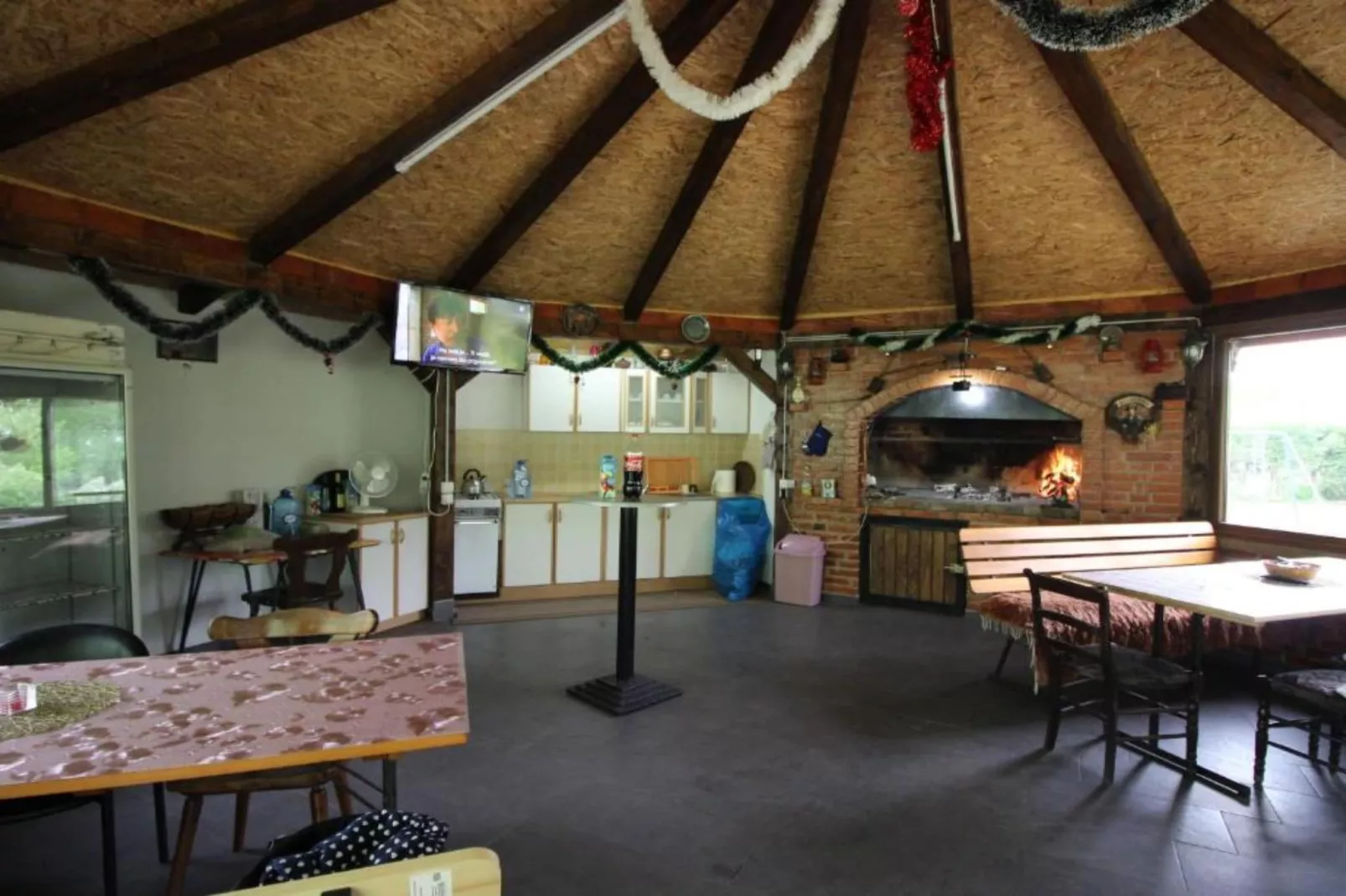 Four bedroom home with river view