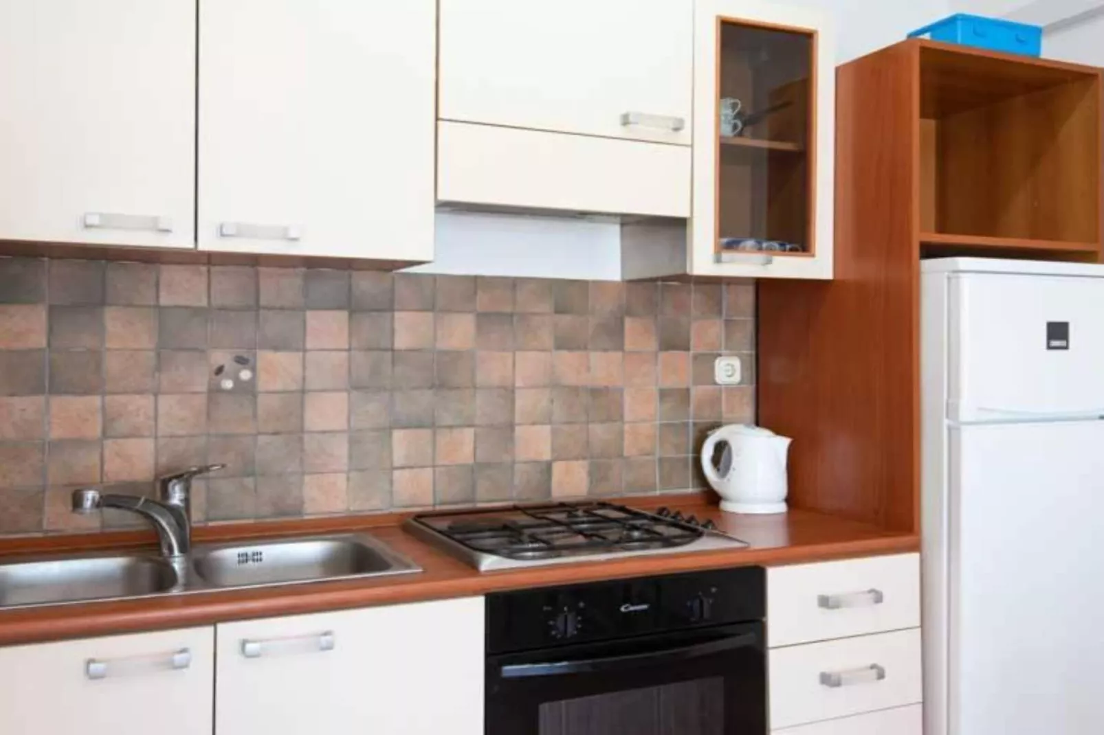 Spacious and Cozy Seafront Apartments - One Bedroom Apartment with Terrace and Sea View