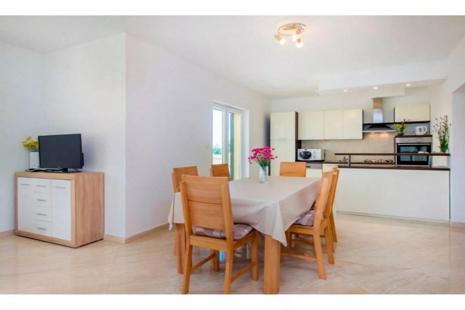 Villa Dalmacija Four Bedroom Villa with the pool