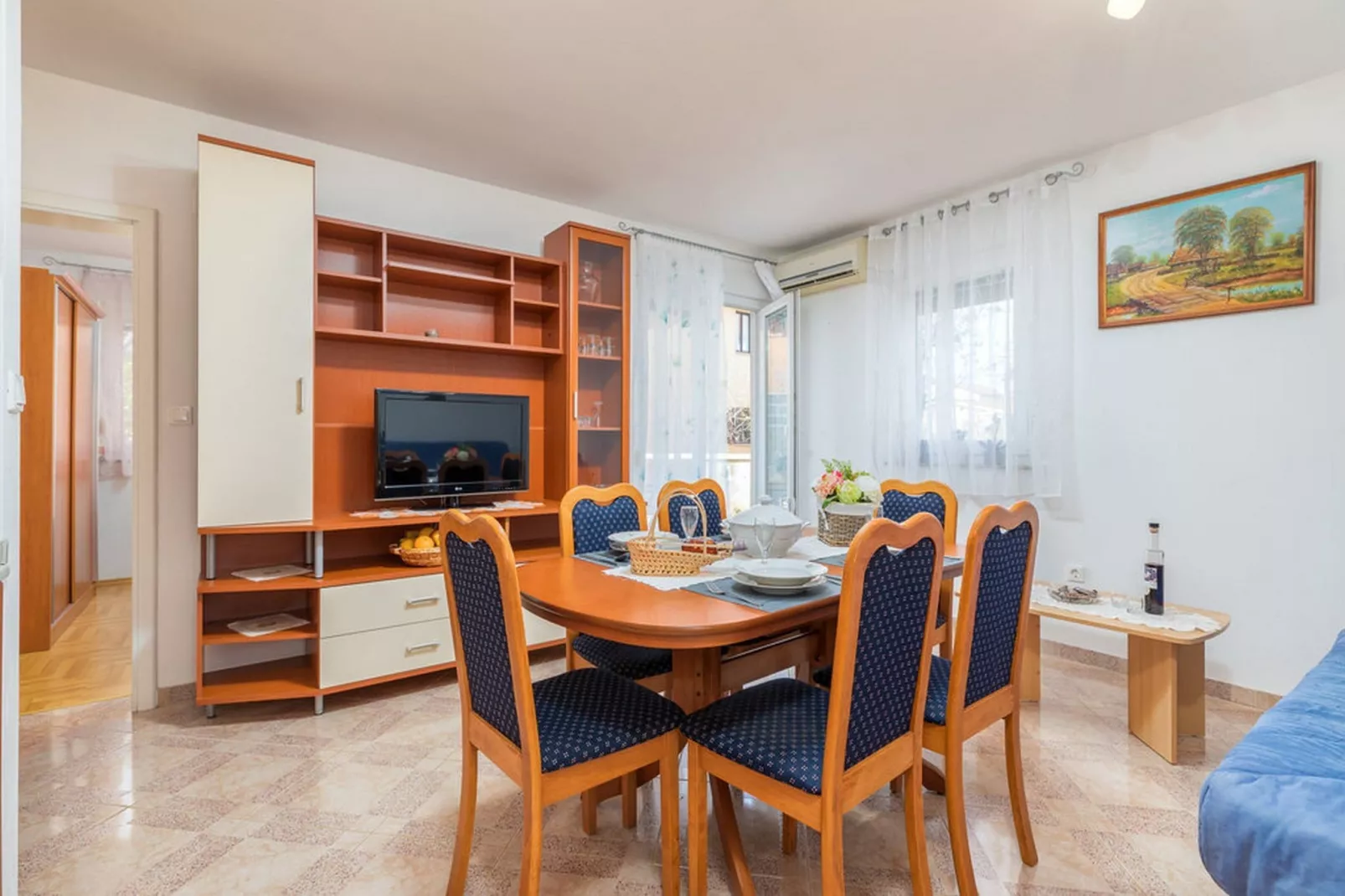 Apartment Dana - Two Bedroom Apartment with Terrace