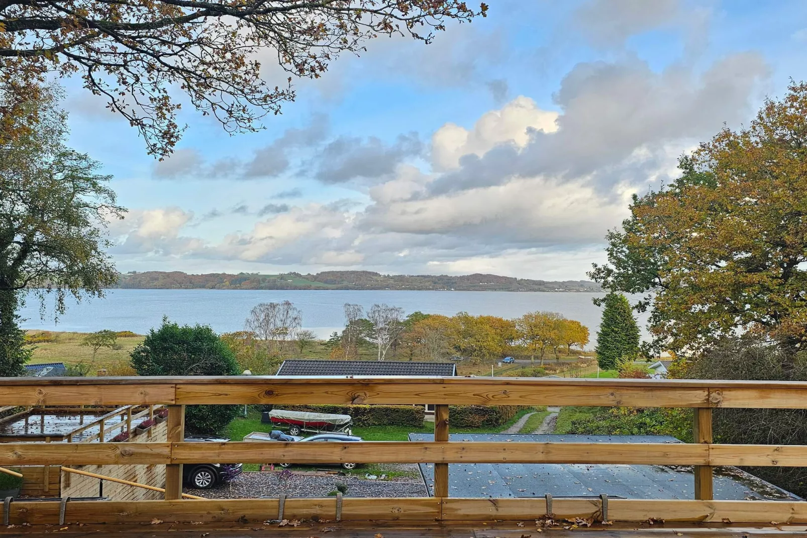 Gezinsvriendelijk huisje vlakbij de kust-Waterzicht