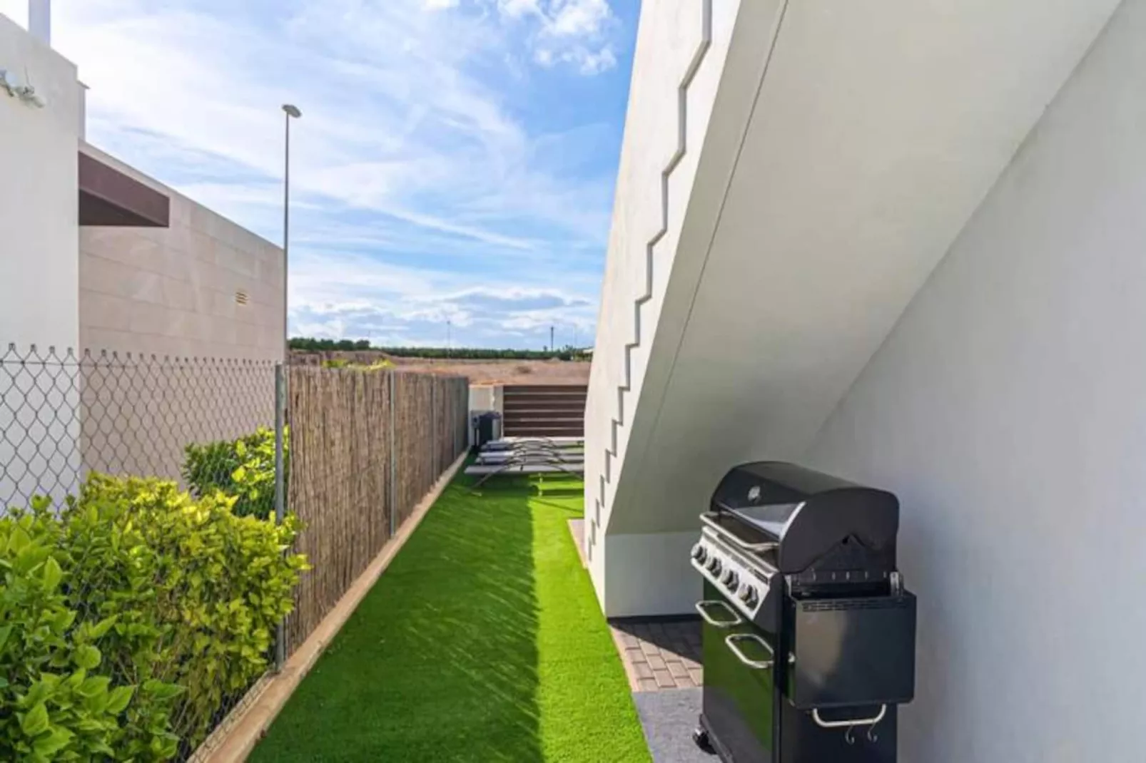 Villa Moderne Avec Piscine Priv&eacute;e Au Golf Vistabella