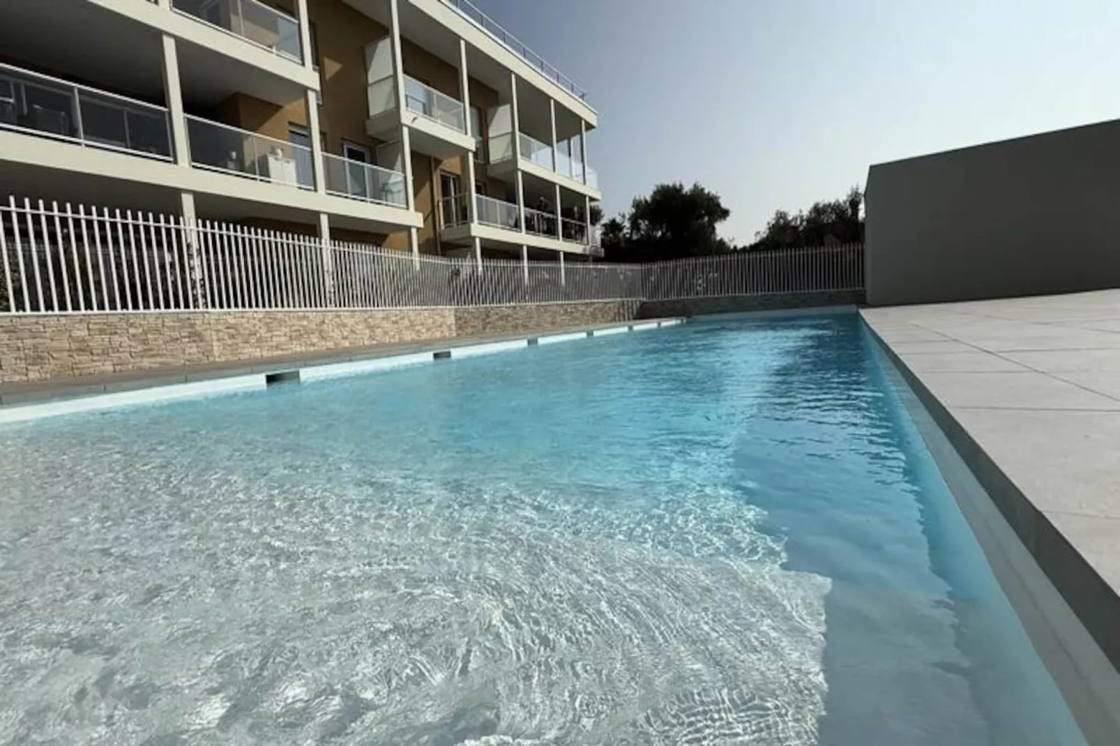 Studio Moderne - Terrasse - Piscine