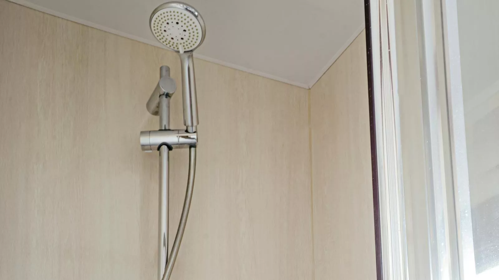 Tiny Houseboat De Woudaap - I-Badkamer