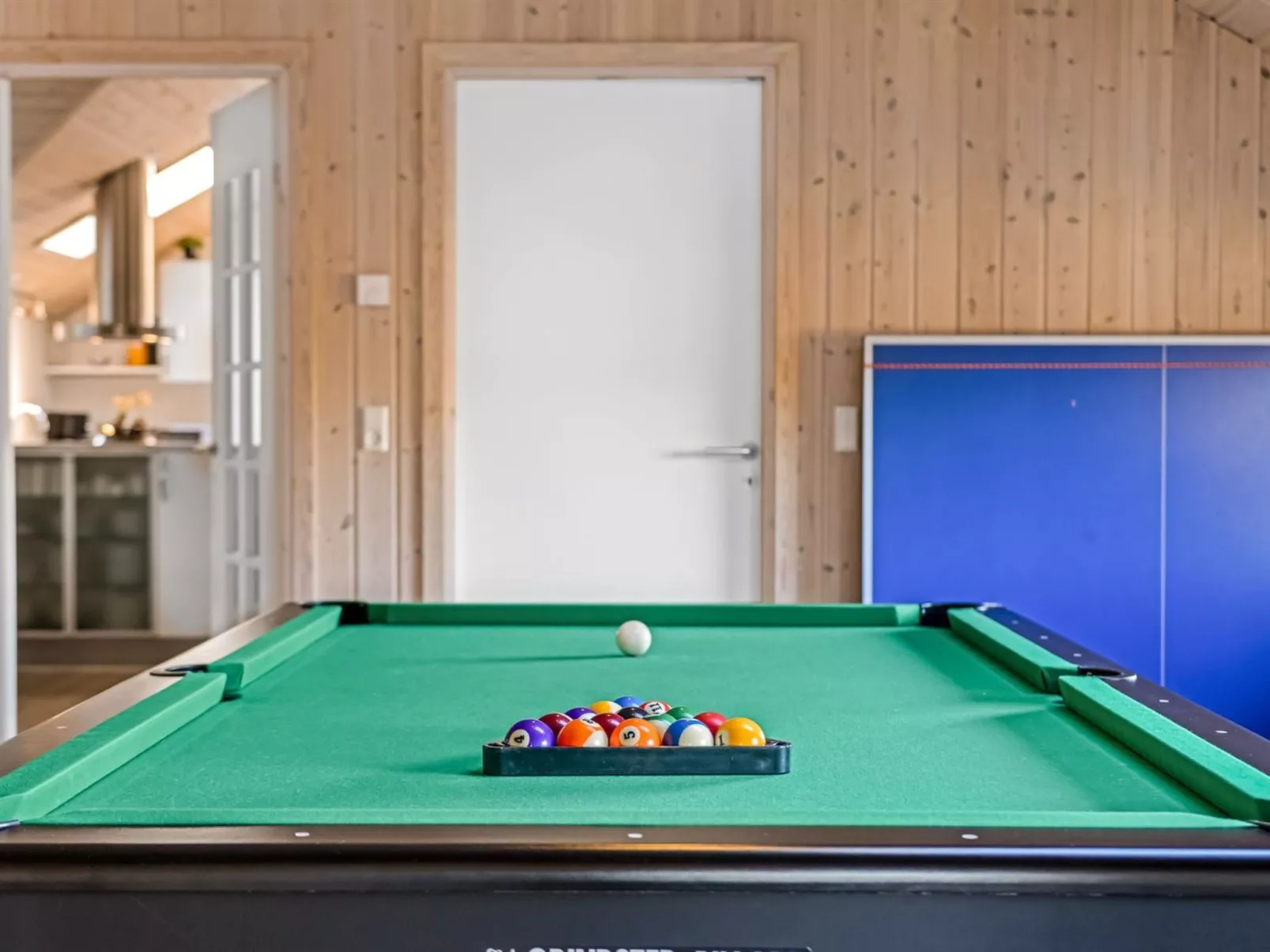 "Krum" - 4.5km from the sea-Binnen