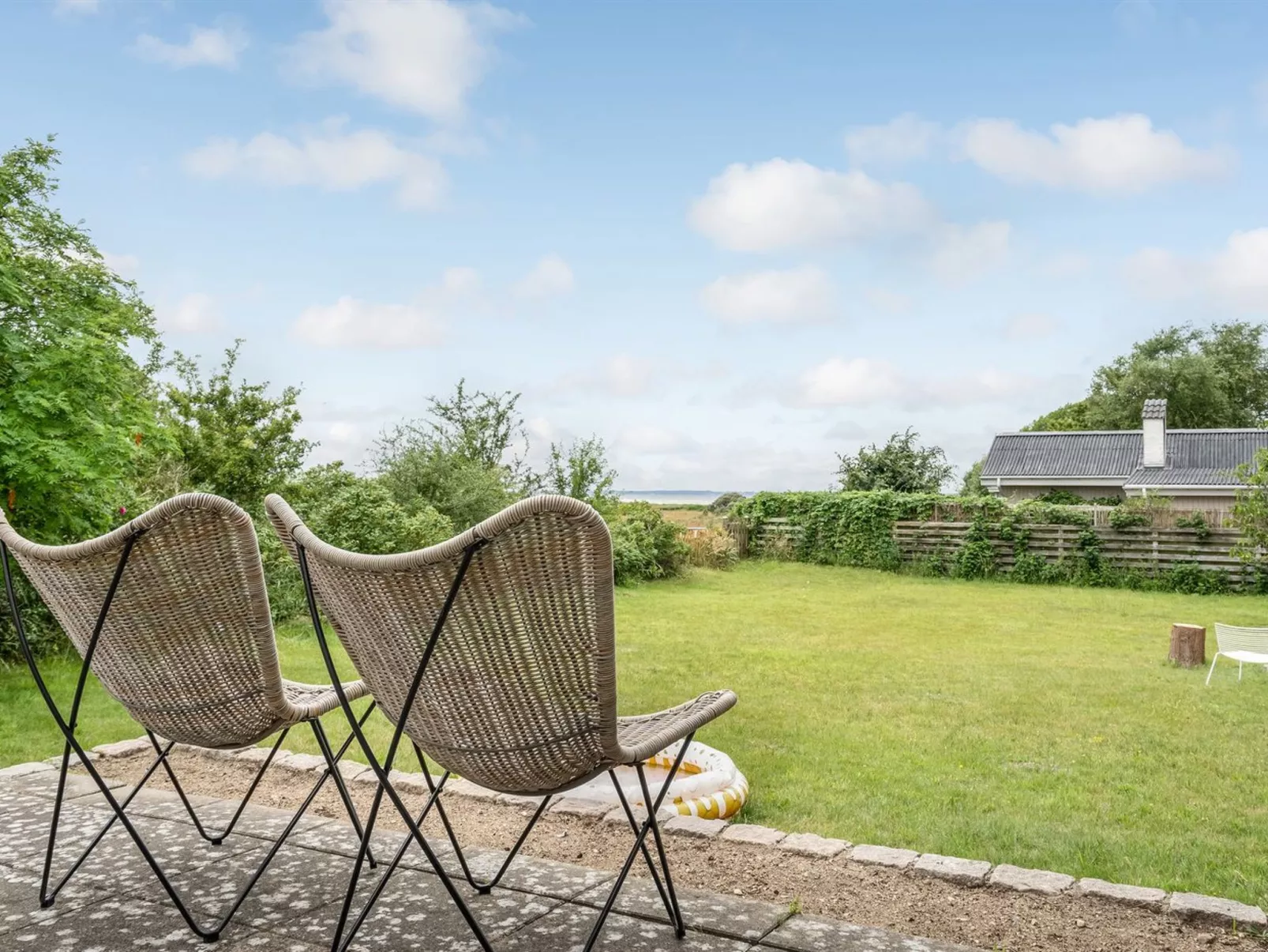 "Bernadete" - 50m to the fjord-Buiten