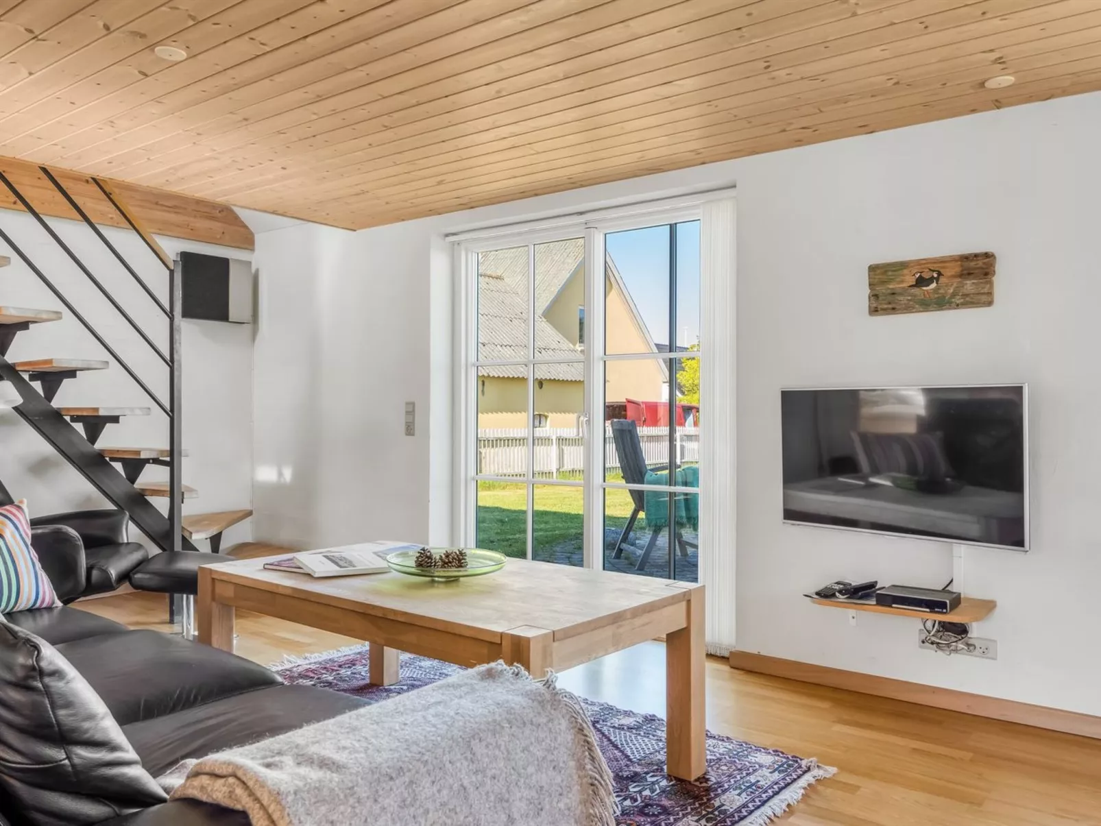 "Tara" - 300m from the sea-Binnen