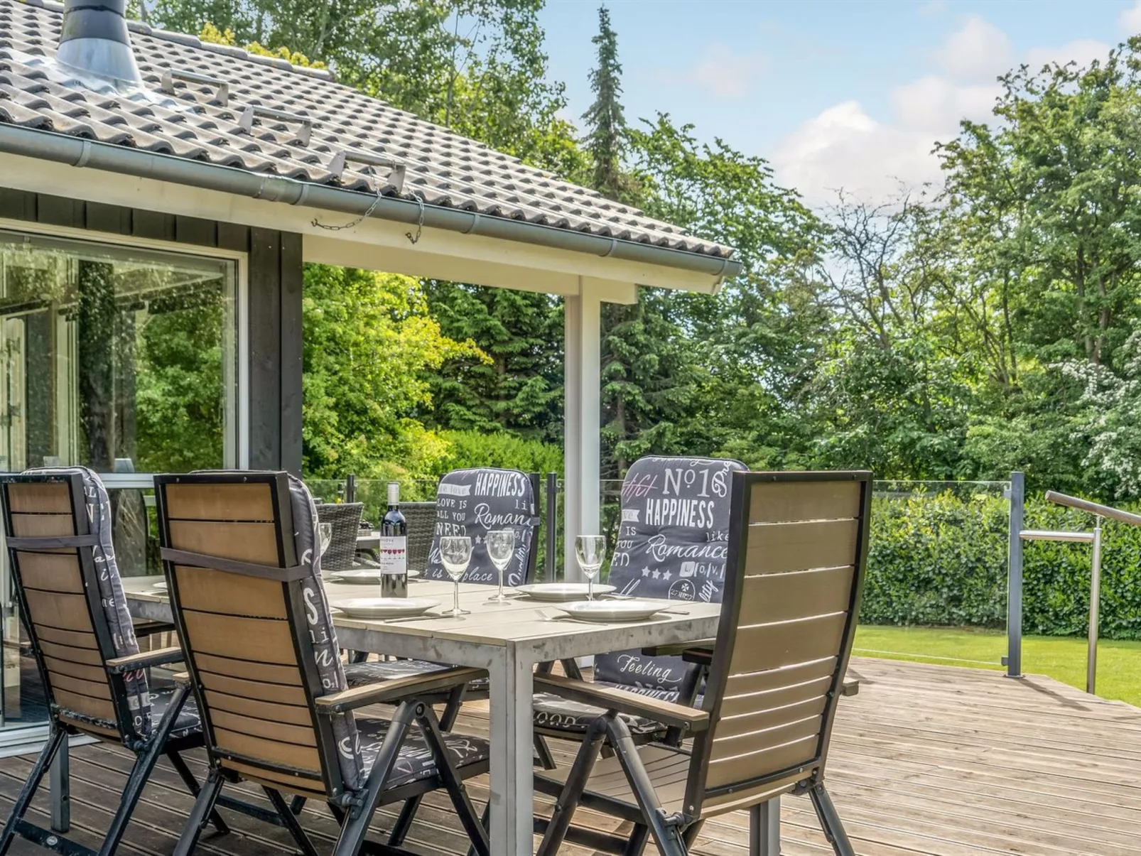 "Anemone" - 700m from the sea-Buiten