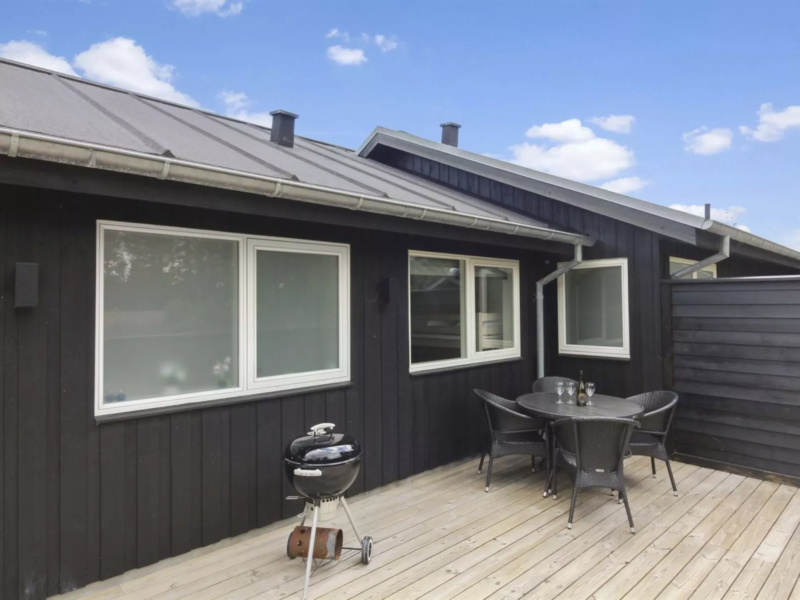 "Minna" - 975m from the sea-Buiten