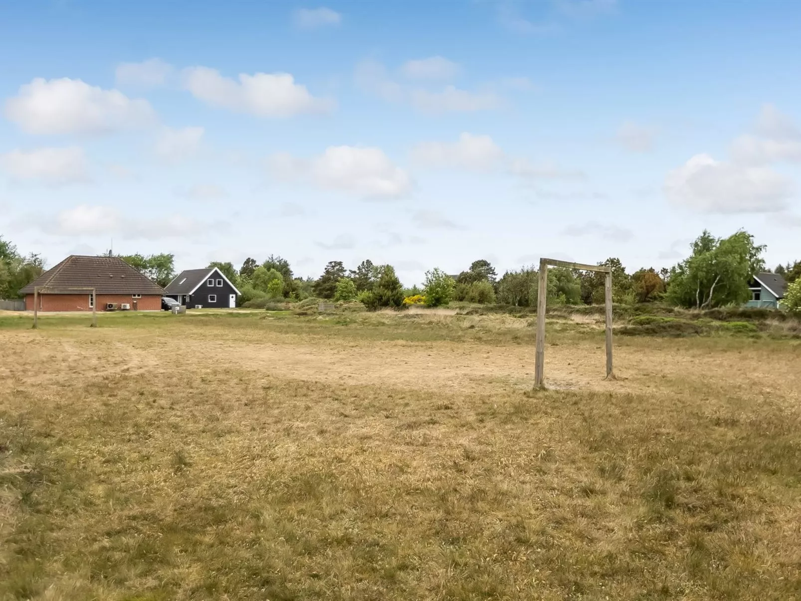 "Thythkil" - 3km from the sea-Buiten