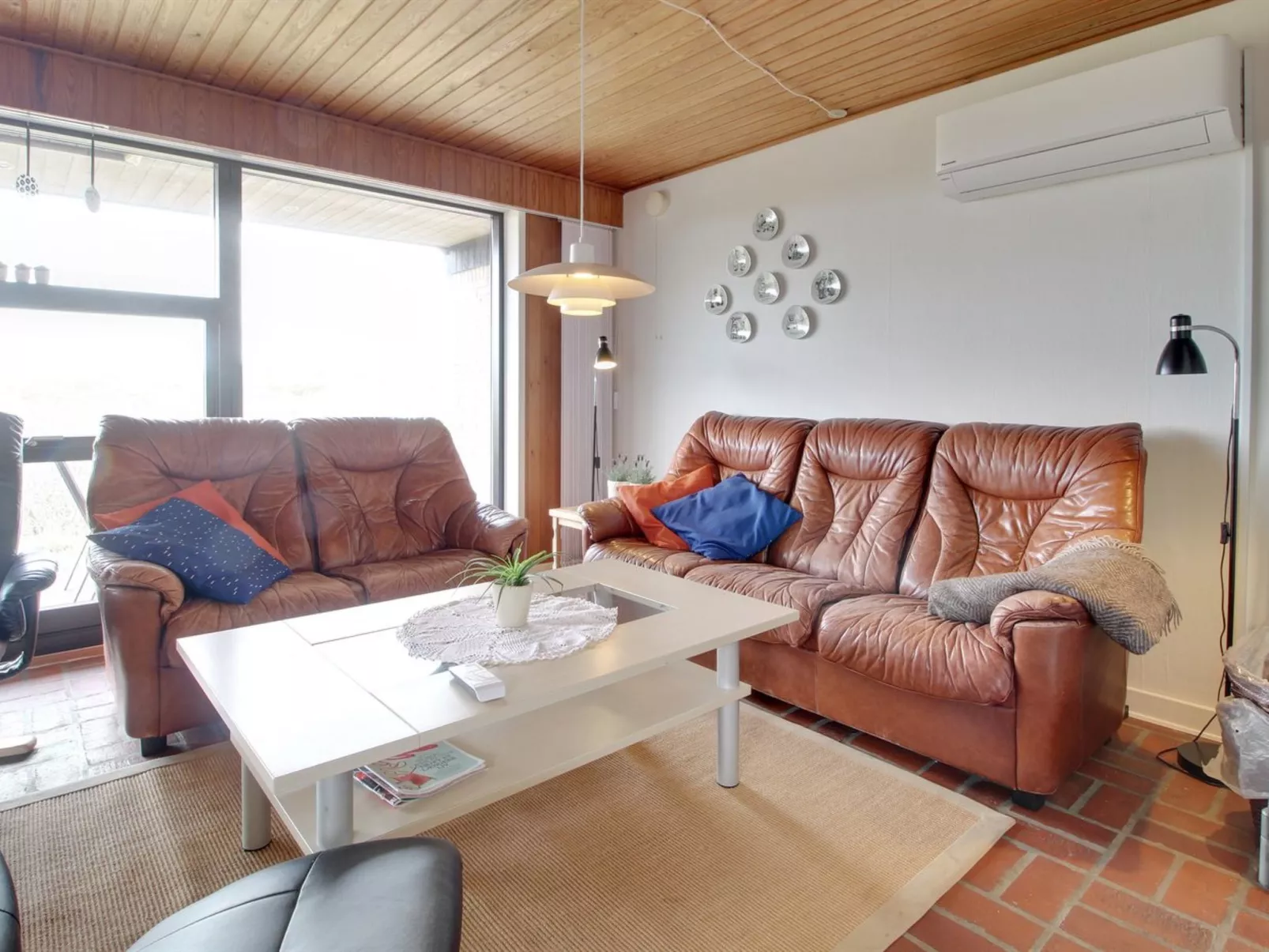 "Sophine" - 50m from the sea-Binnen