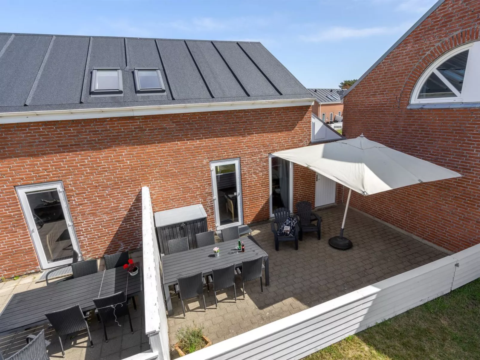"Adils" - 2.5km from the sea - Buiten