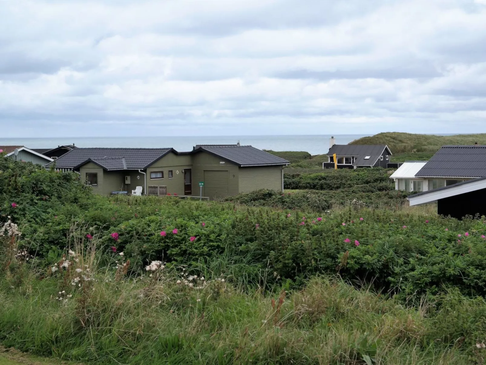 "Wifred" - 250m from the sea-Buiten