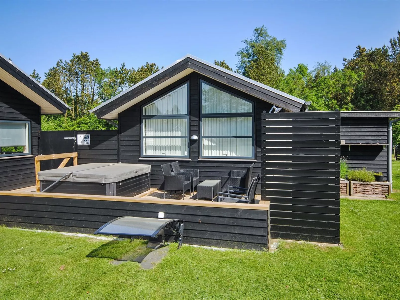 "Etly" - 600m to the fjord-Buiten