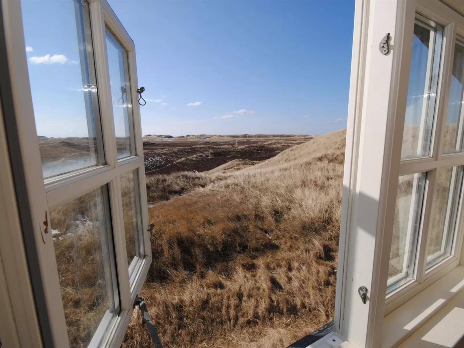 "Swanja" -  from the sea-Binnen