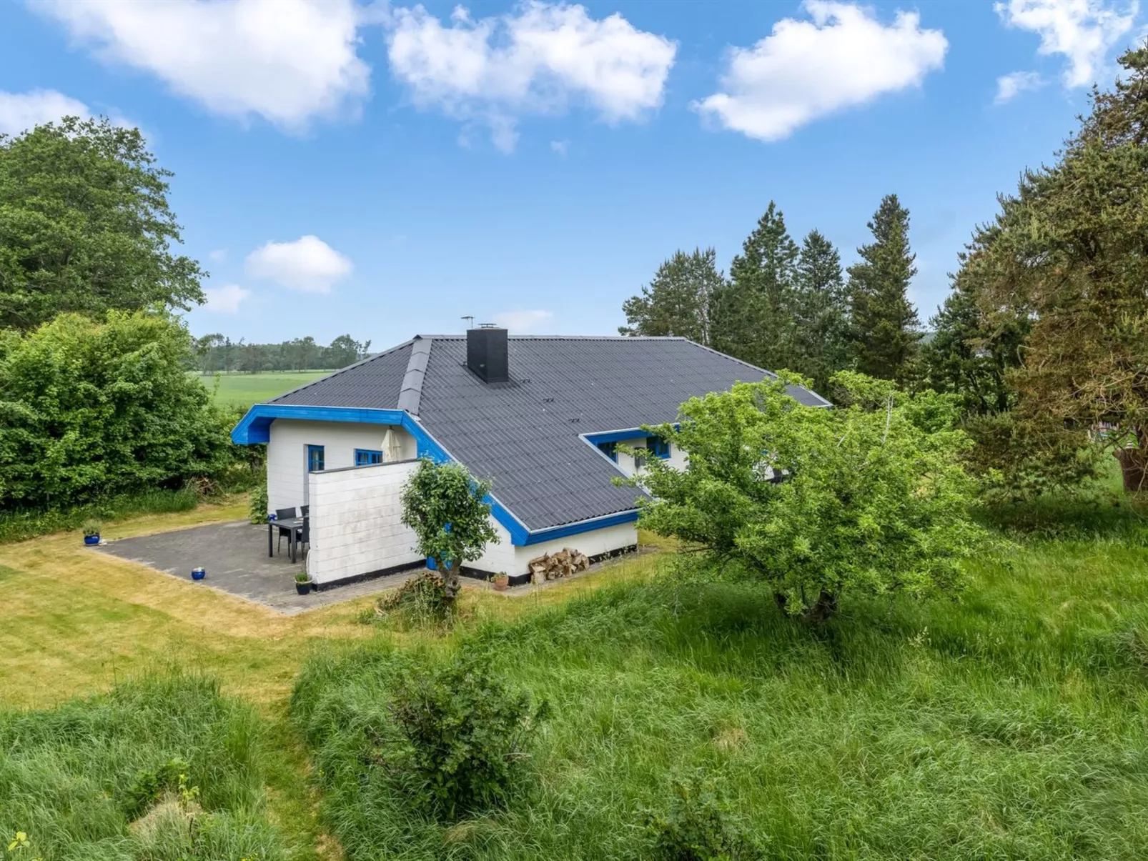 "Ema" - 5km from the sea-Buiten