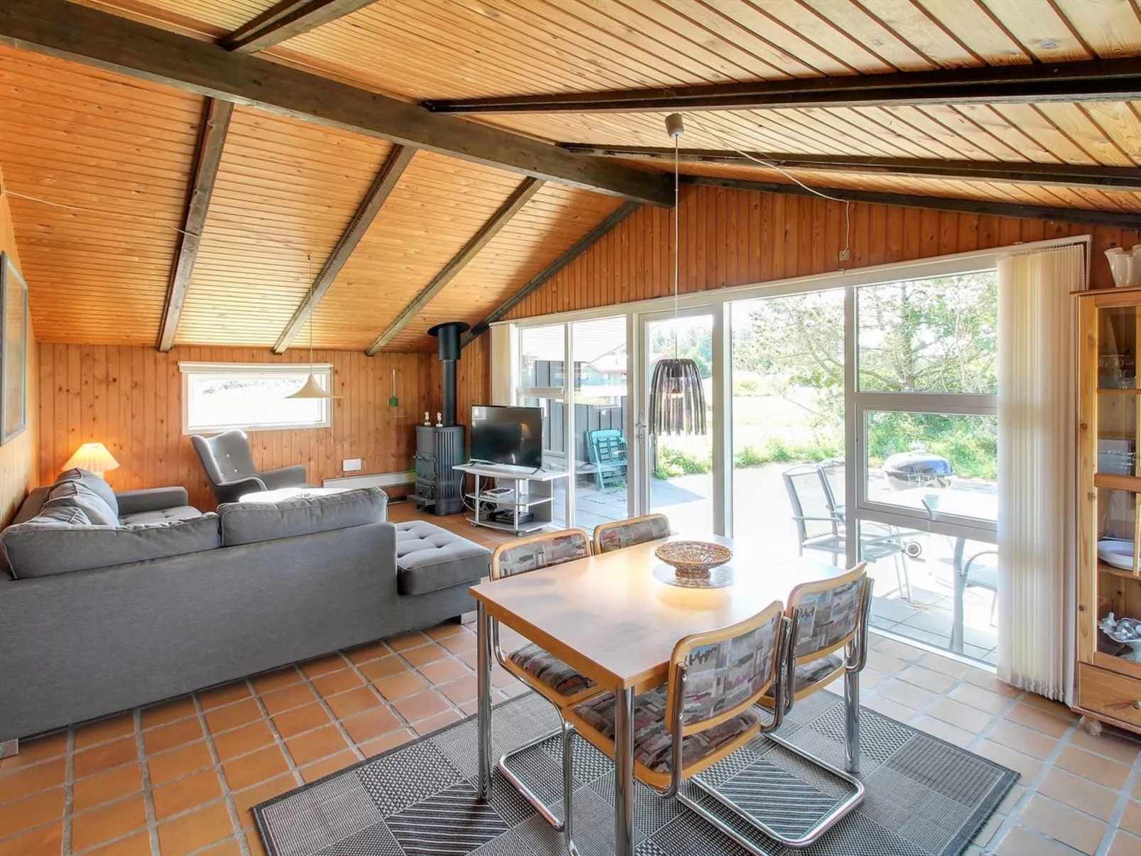 "Alaia" - 1km from the sea-Binnen