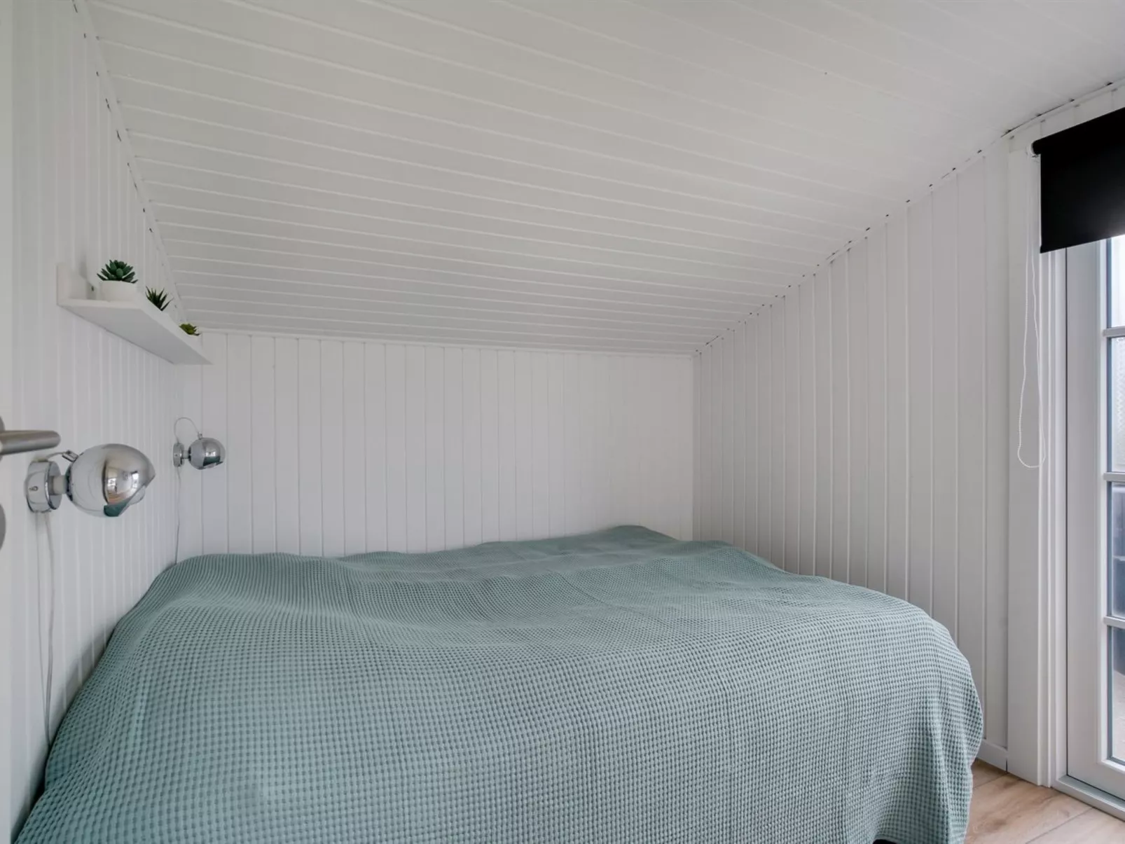 "Adina" - 50m from the sea-Binnen