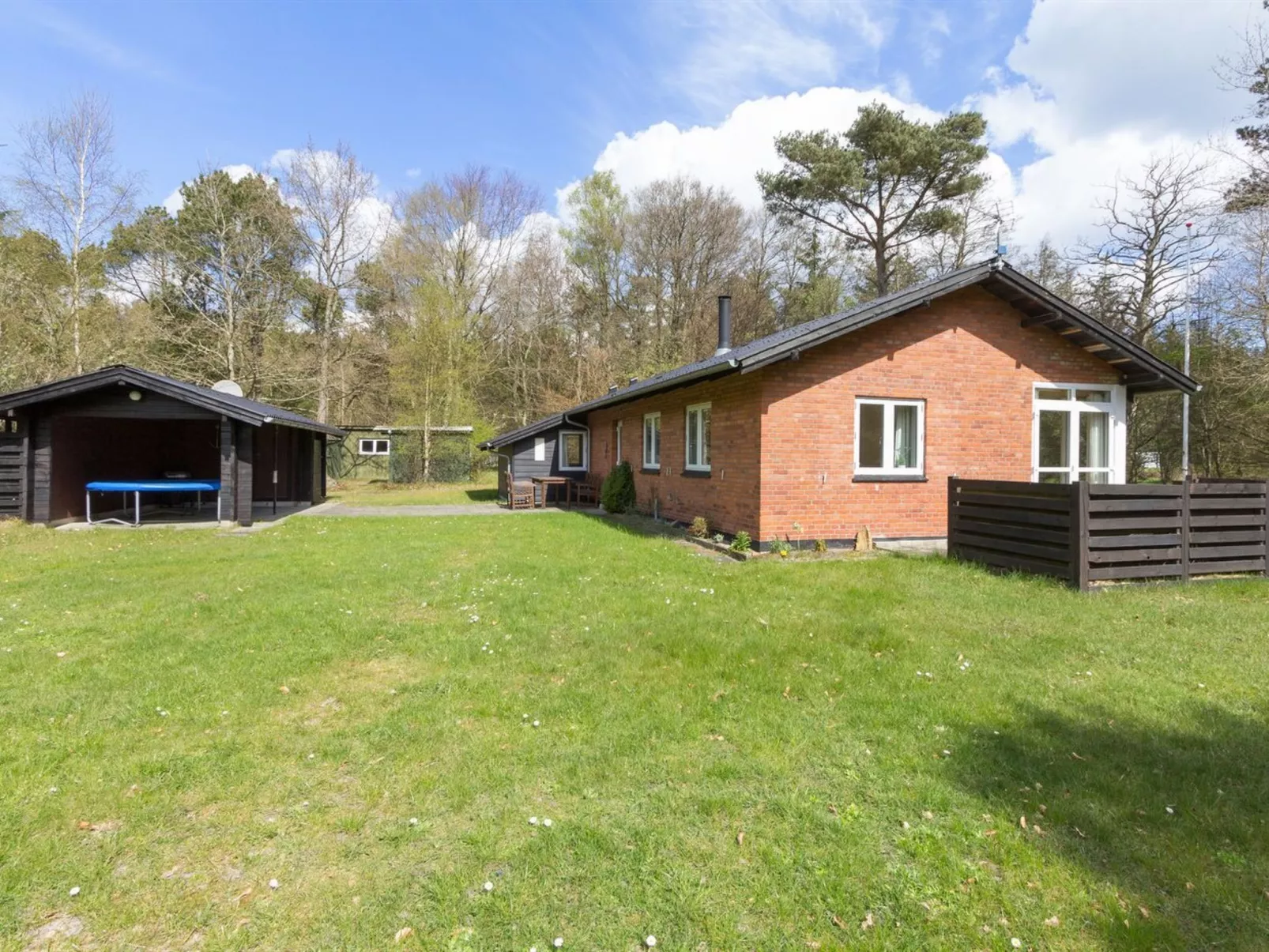 "Eina" - 250m from the sea-Buiten