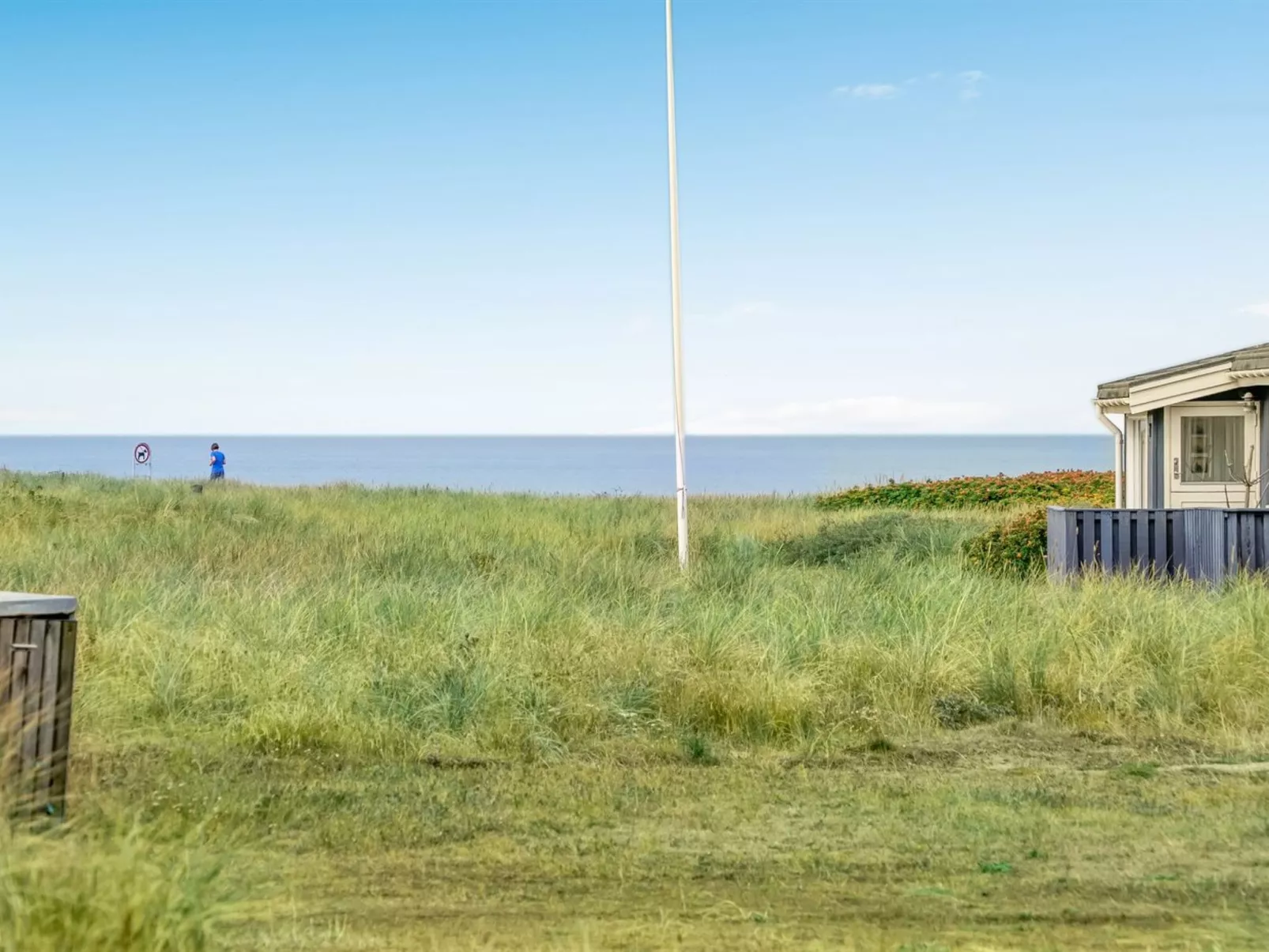 "Gilbert" - 96m from the sea-Buiten