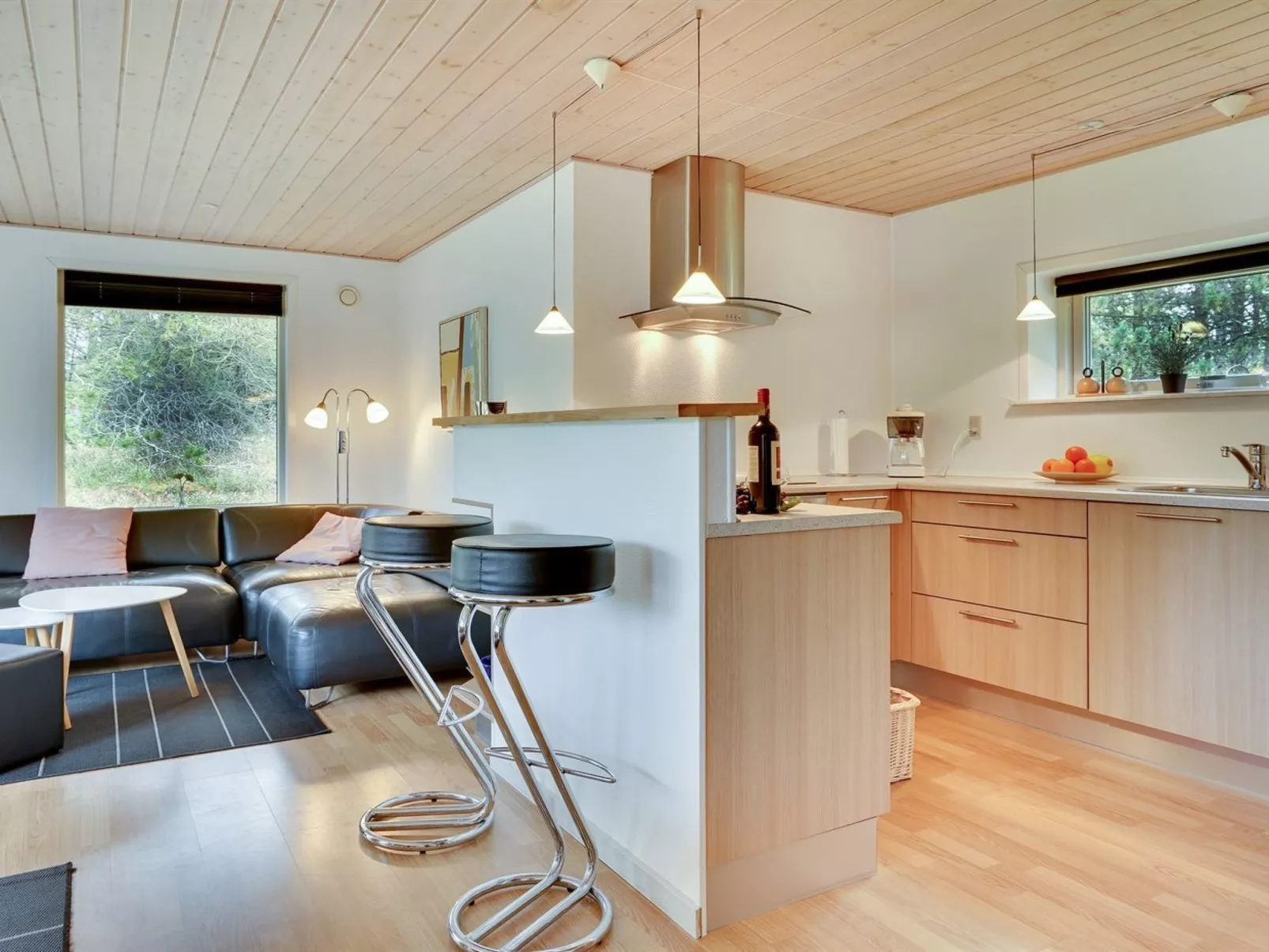 "Micke" - 3.2km from the sea-Binnen