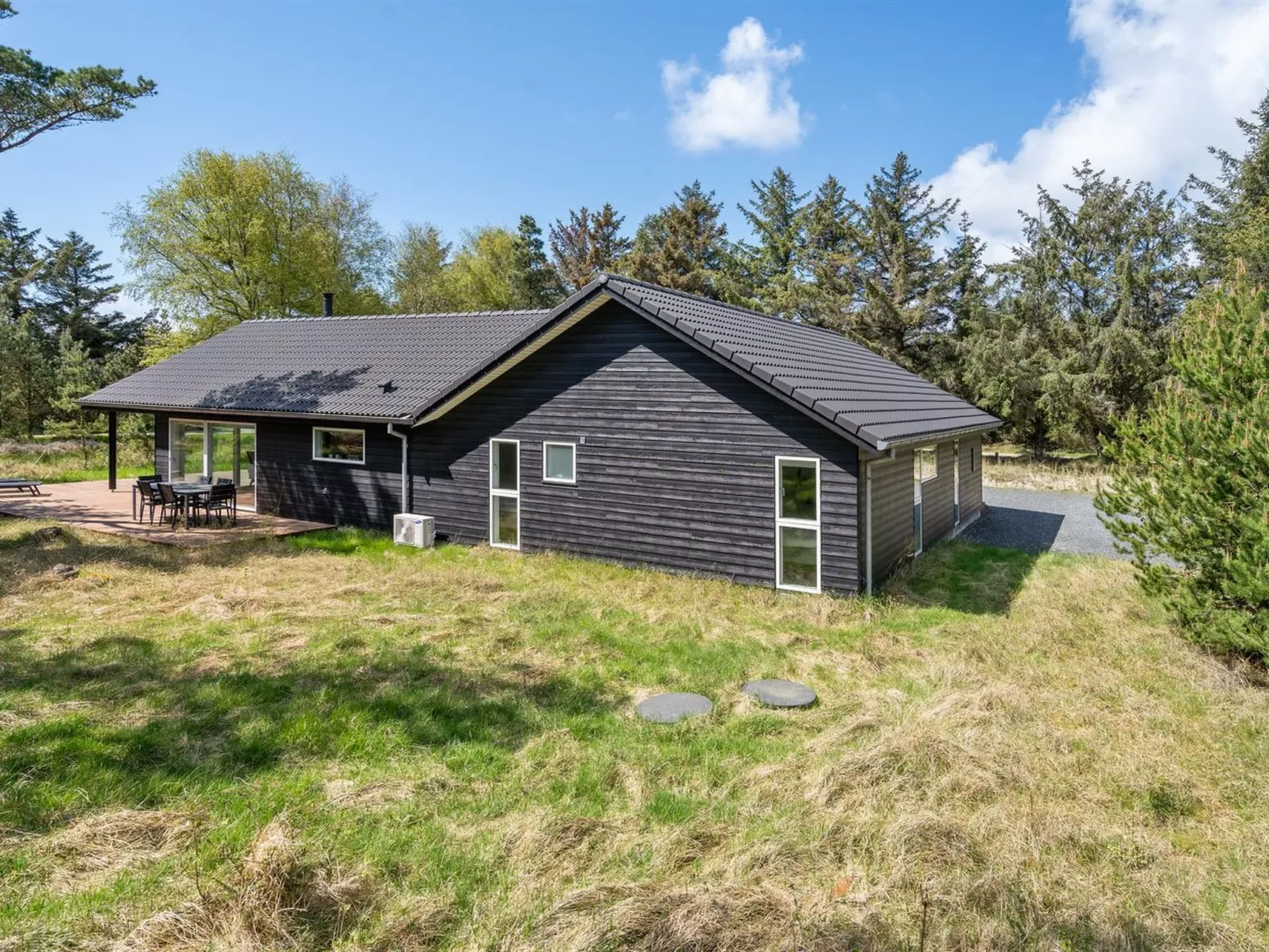 "Delan" - 1.3km from the sea-Buiten