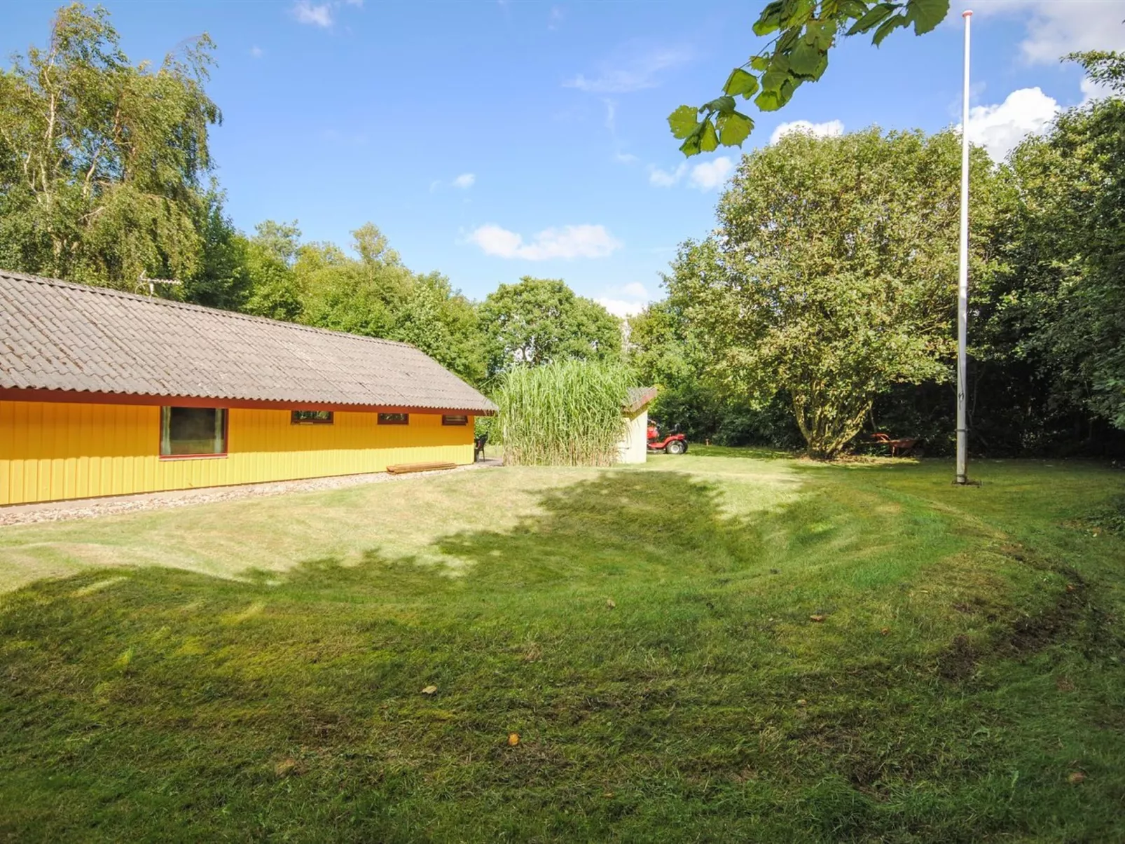 "Naema" - 600m to the fjord-Buiten