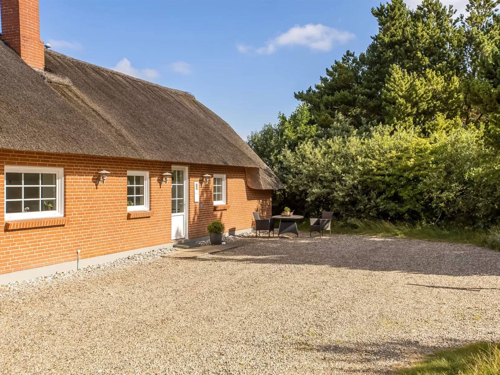 "Artan" - 2.6km from the sea-Buiten