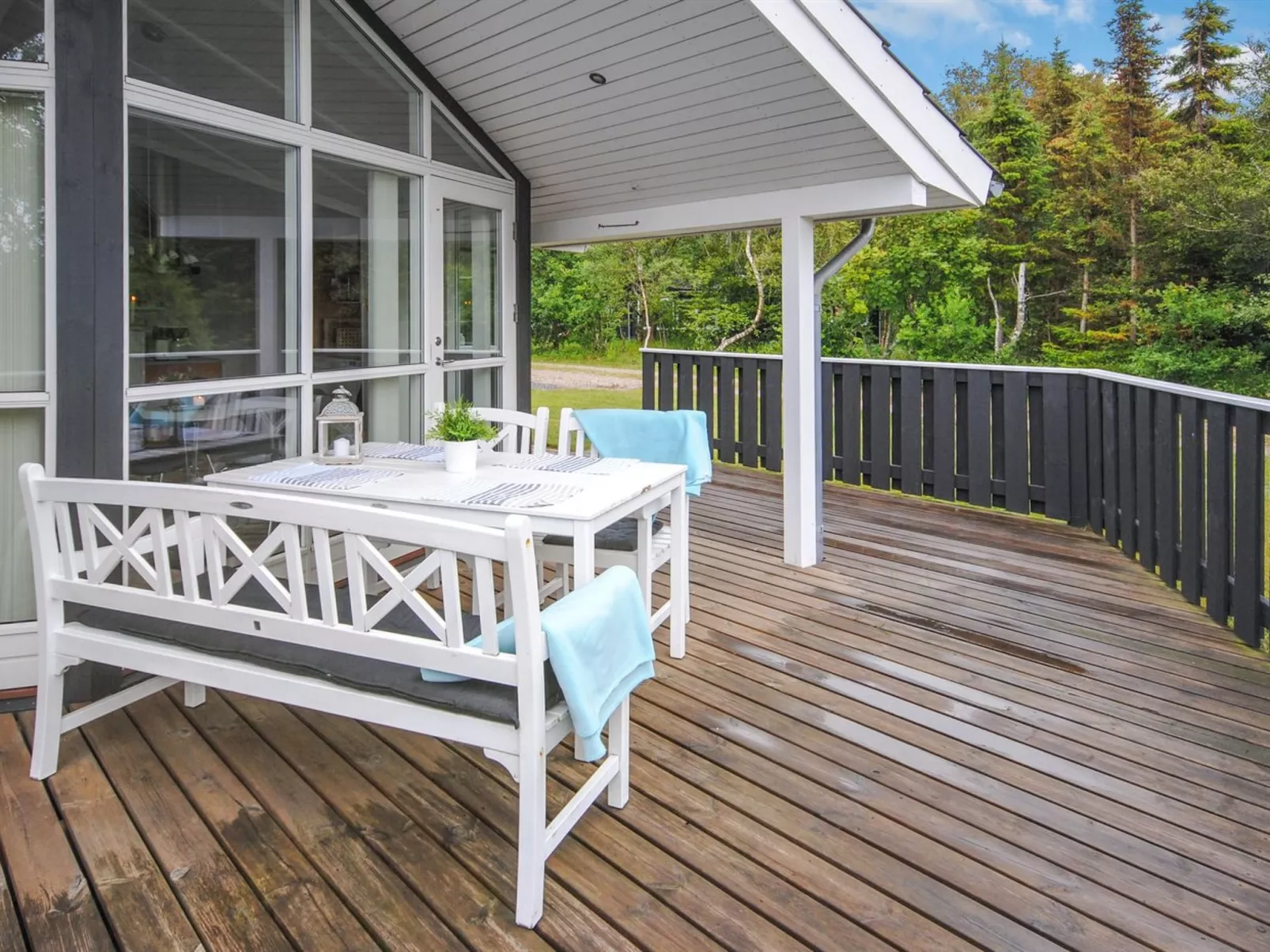 "Evelina" - 150m to the fjord-Buiten