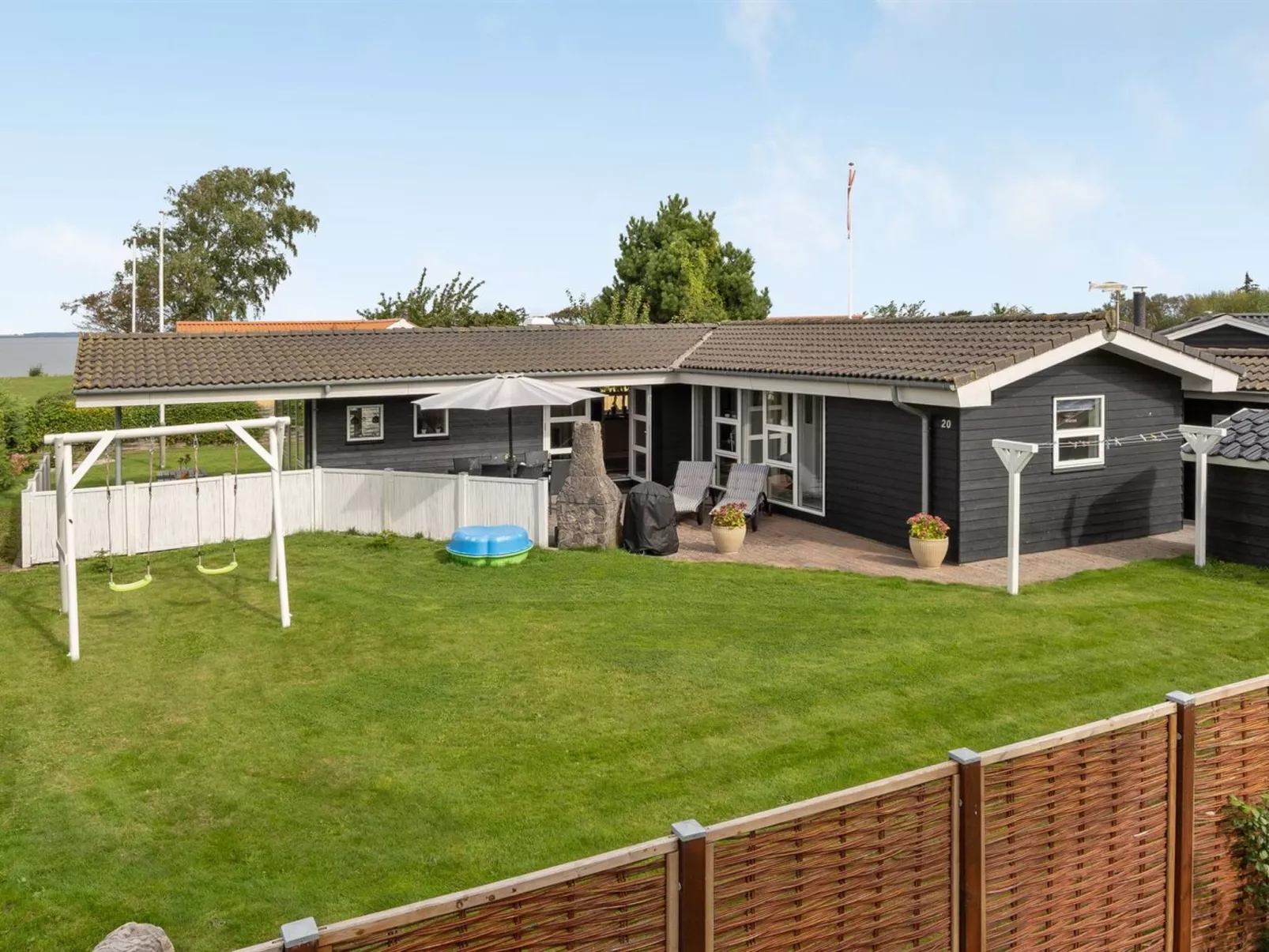 "Gull" - 150m from the sea-Buiten