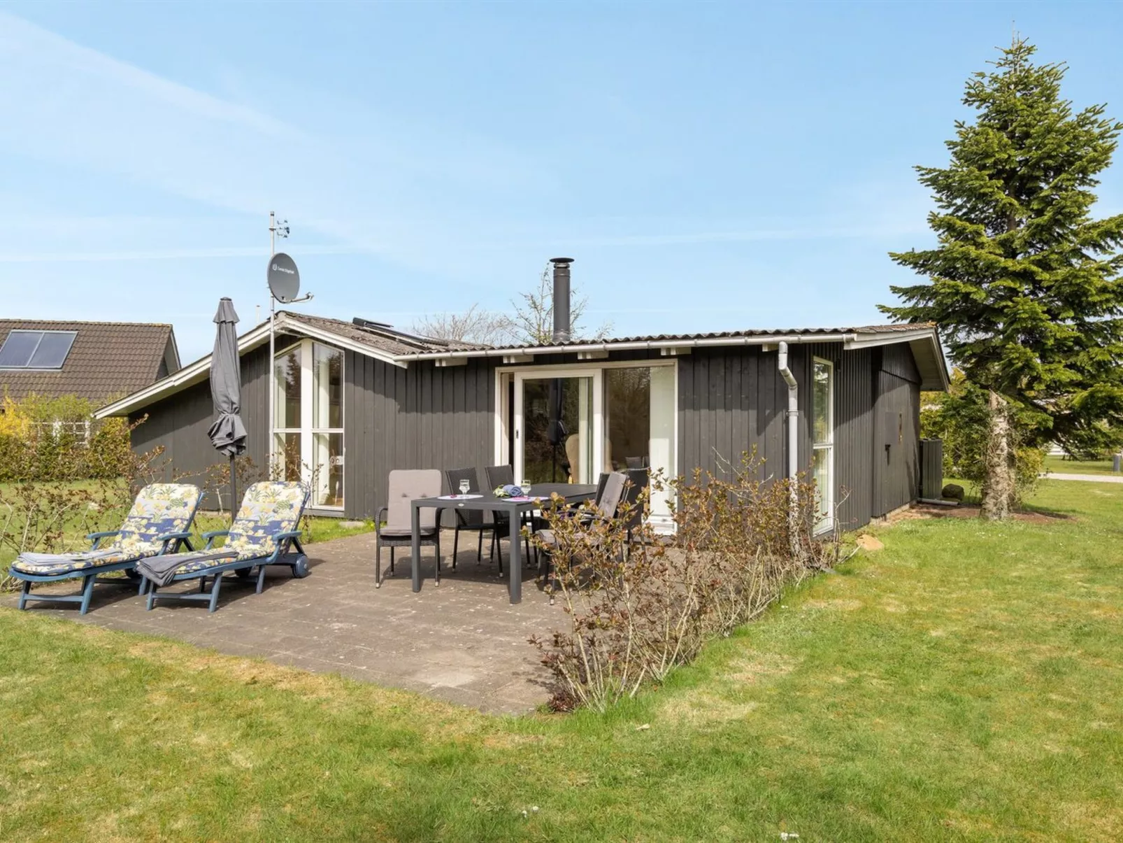 "Hope" - 350m to the fjord-Buiten