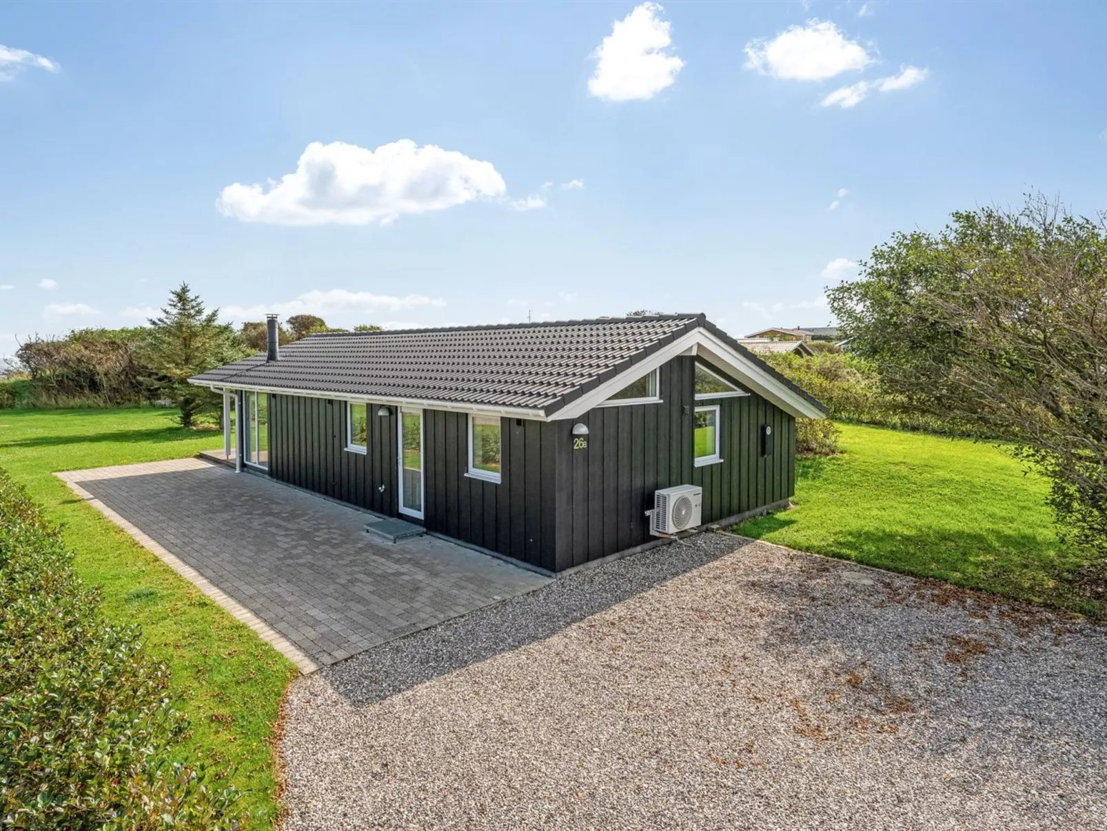 "Tanna" - 330m to the fjord-Buiten