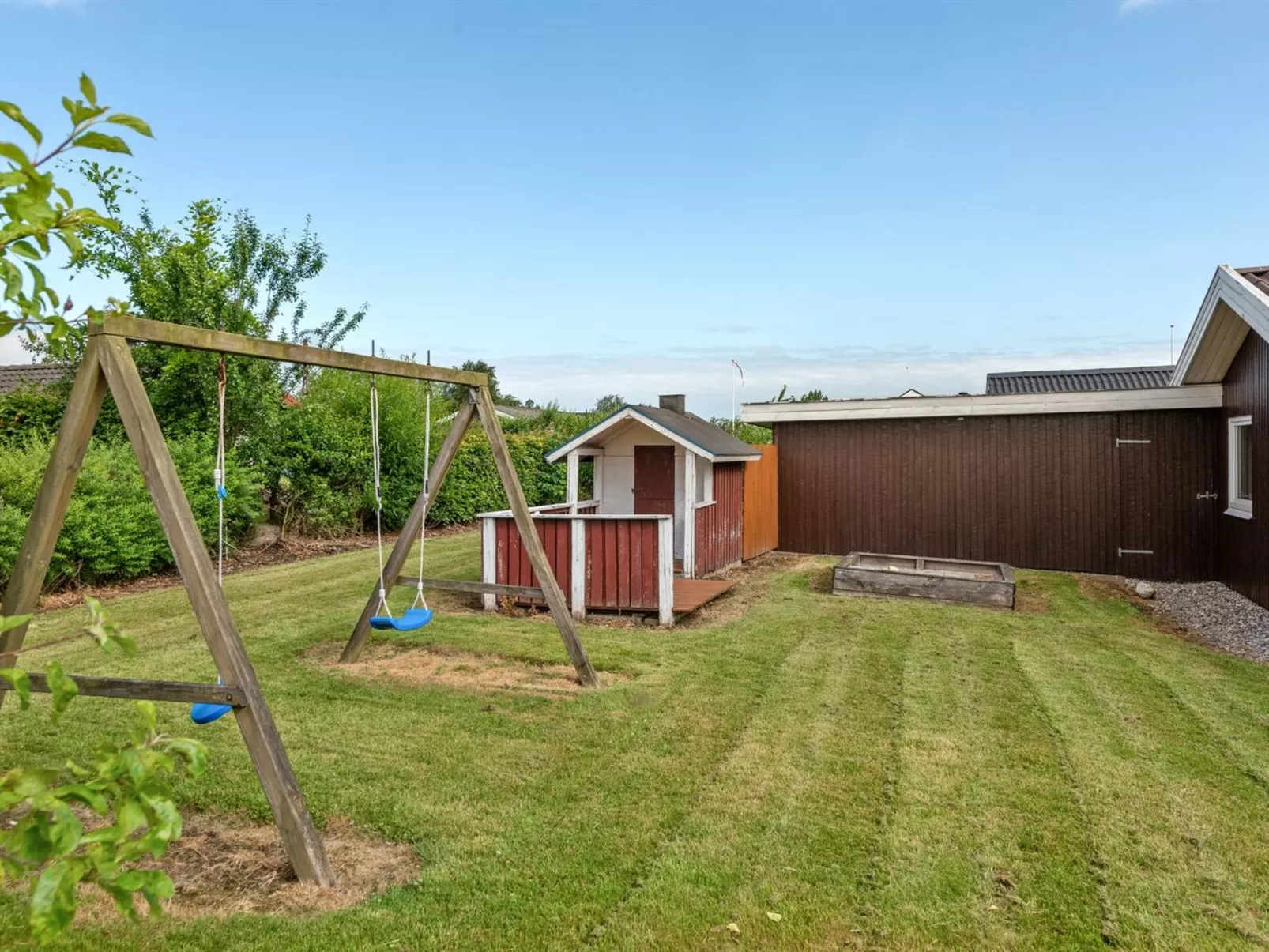 "Ellyn" - 500m from the sea-Buiten