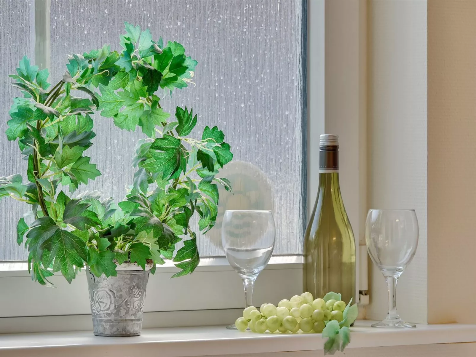 "Fausta" - 150m to the fjord-Binnen