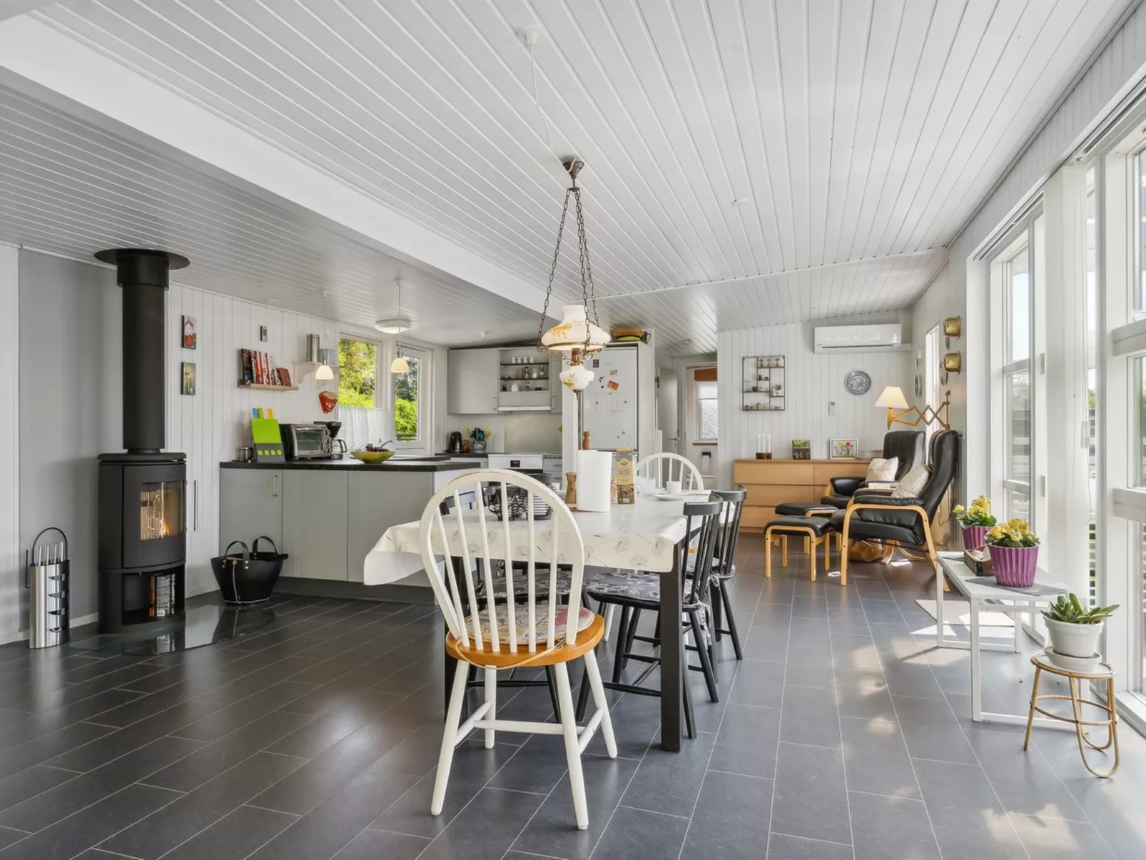 "Guthrik" - 900m from the sea-Binnen