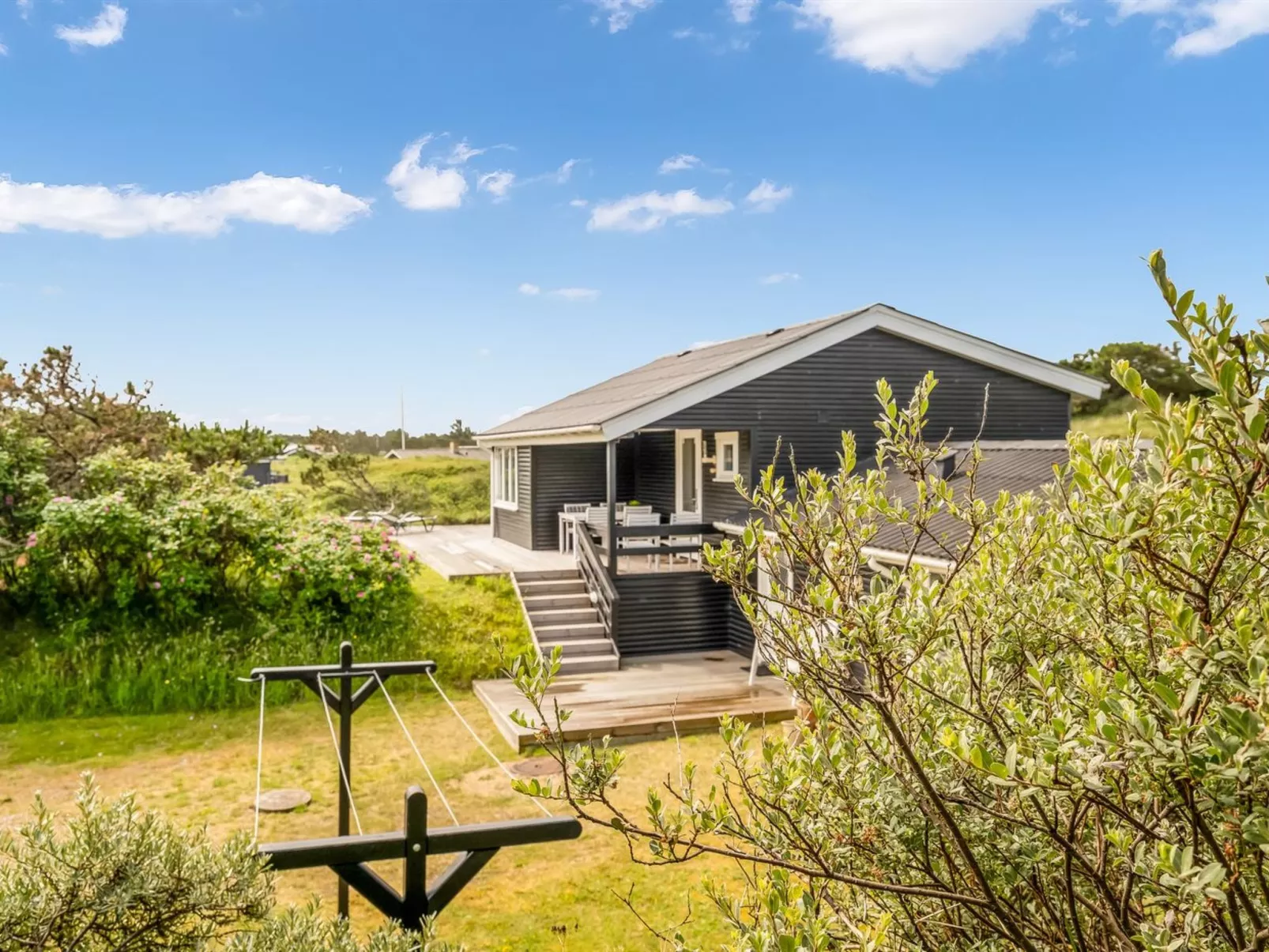 "Stina" - 250m from the sea-Buiten