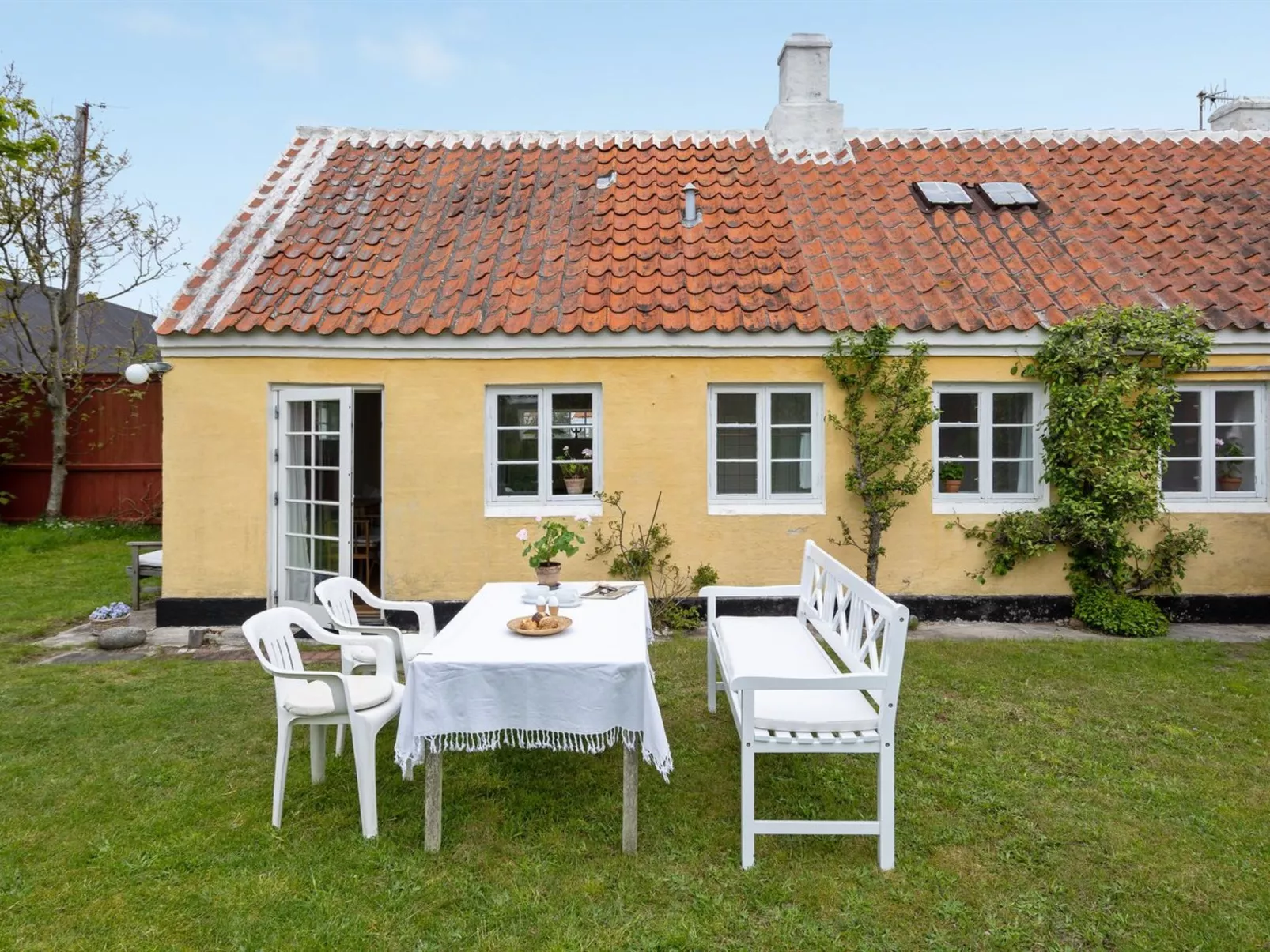 "Helny" - 300m from the sea-Buiten